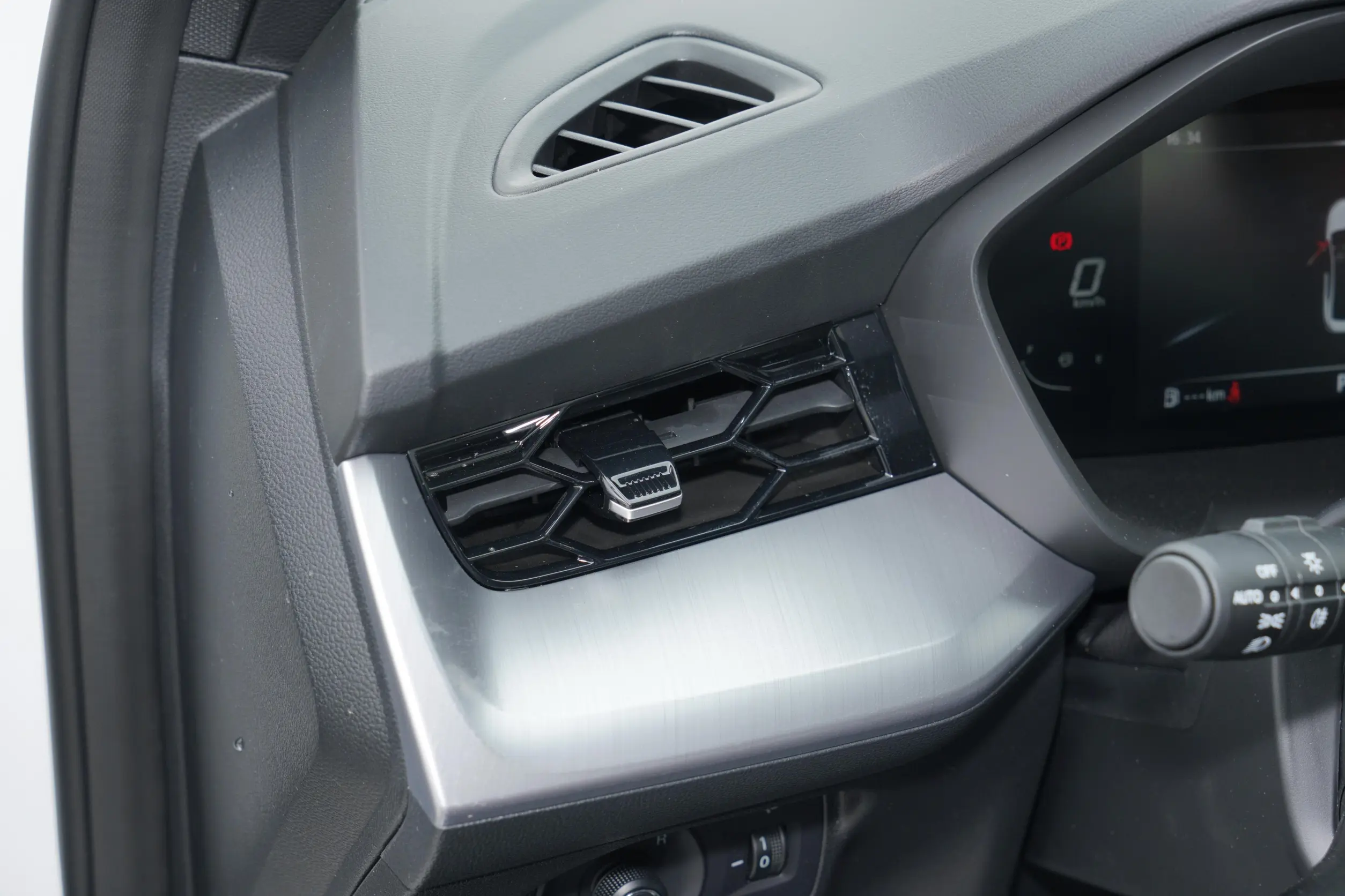 MG Motor MG5 picture (12)