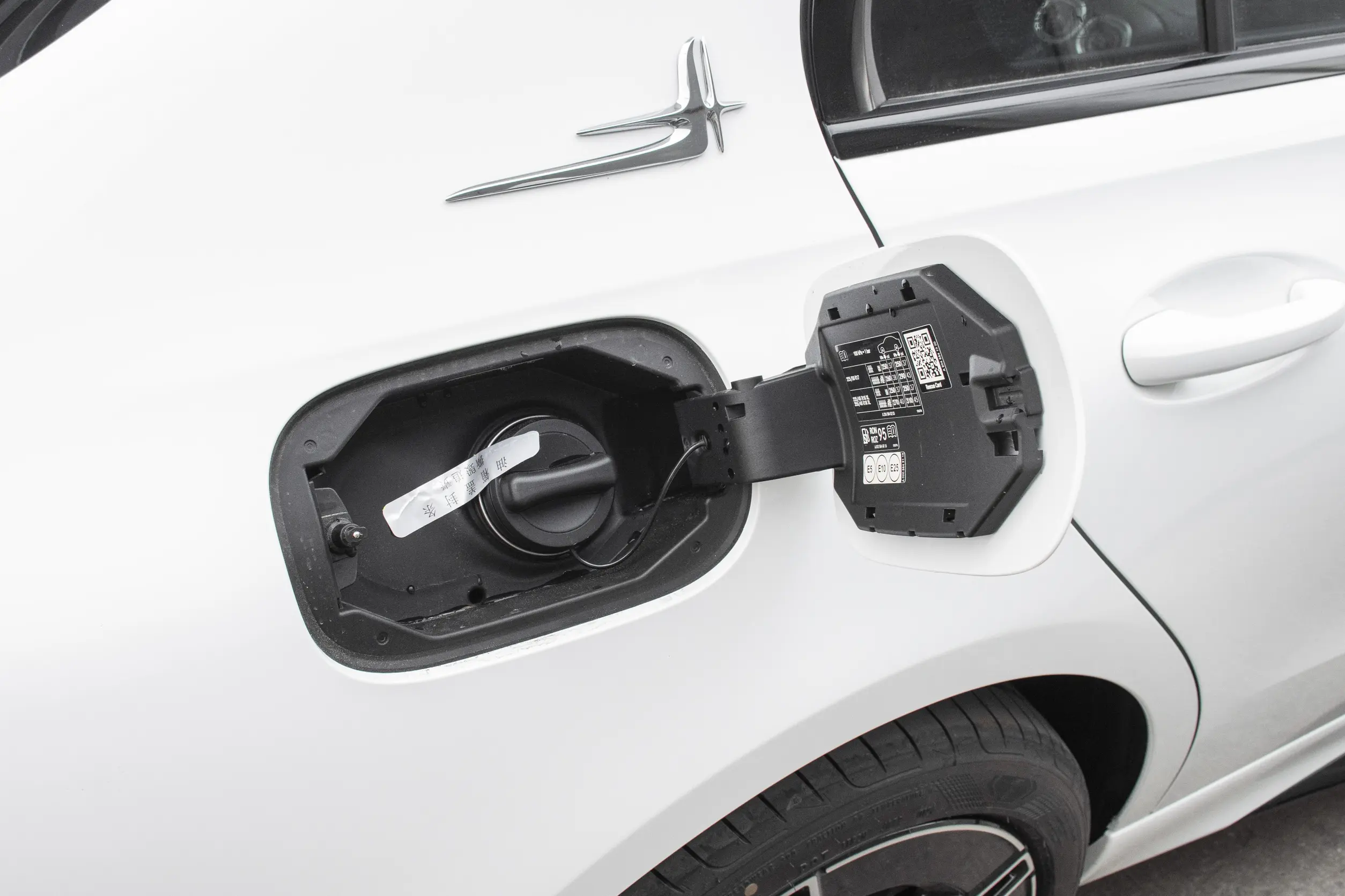 Mercedes-Benz C 260 L picture (12)