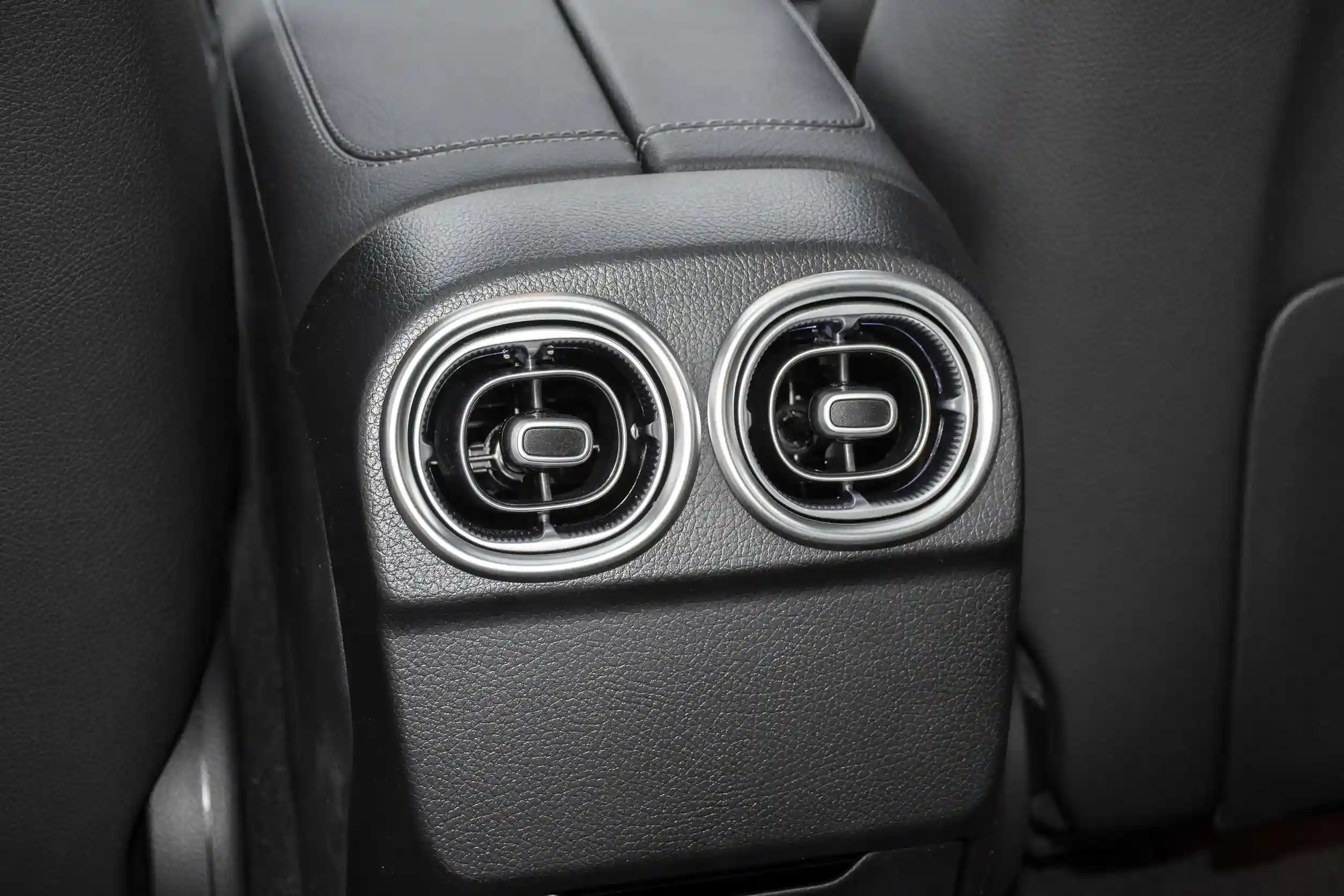 Mercedes-Benz C 260 L picture (6)