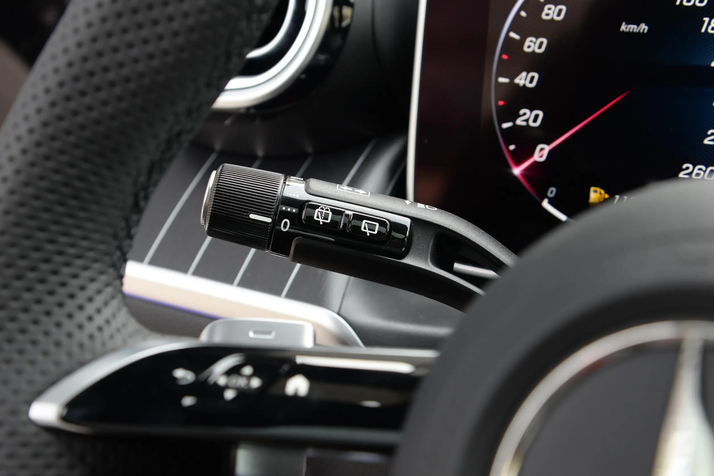 Mercedes-Benz GLC picture (4)