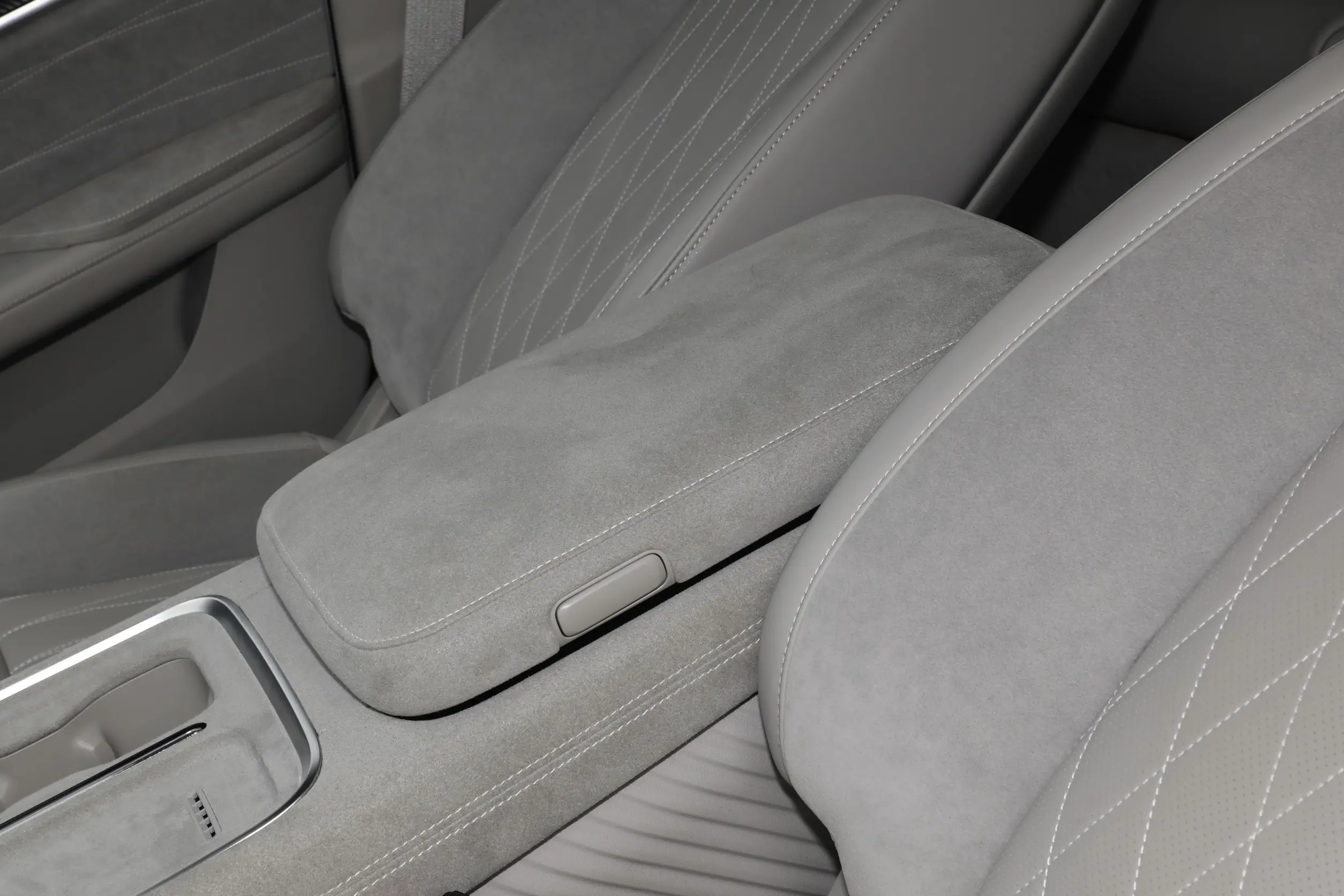 NETA S Shooting Brake 2024 picture-8