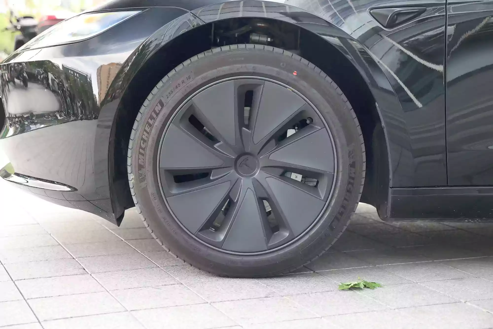 Tesla Model 3 picture (10)