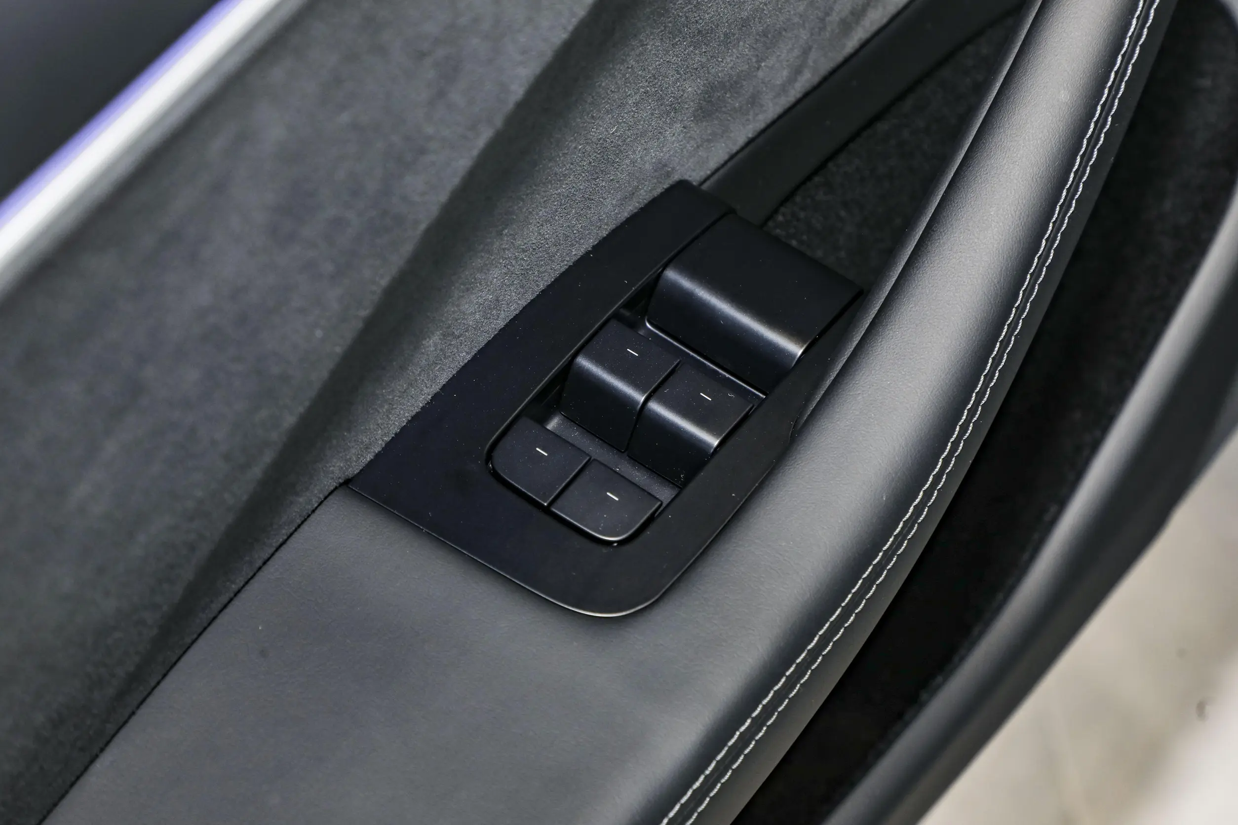 Tesla Model 3 picture (6)