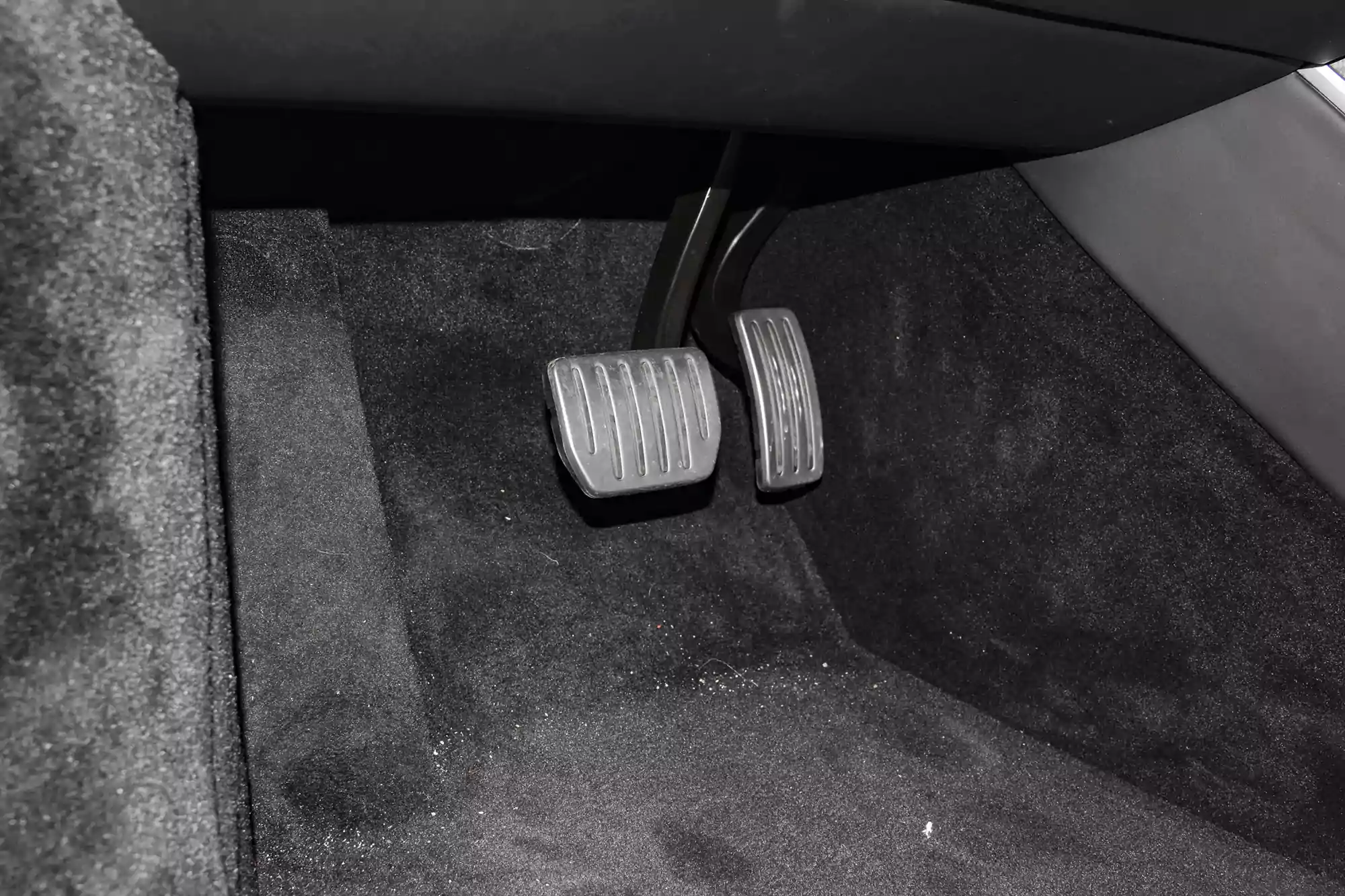 Tesla Model S picture (2)