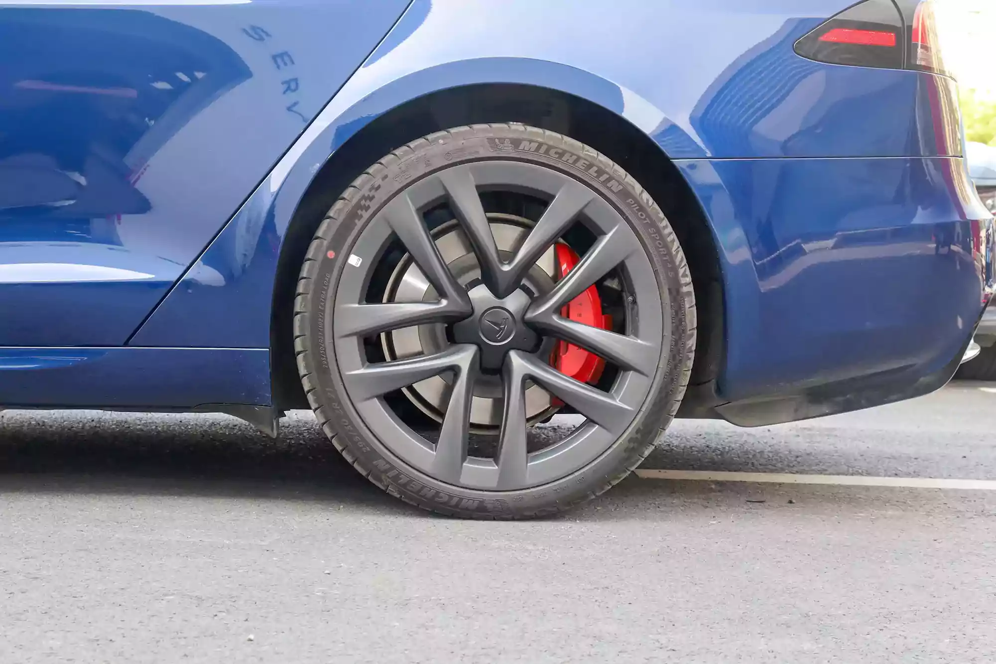 Tesla Model S picture (9)