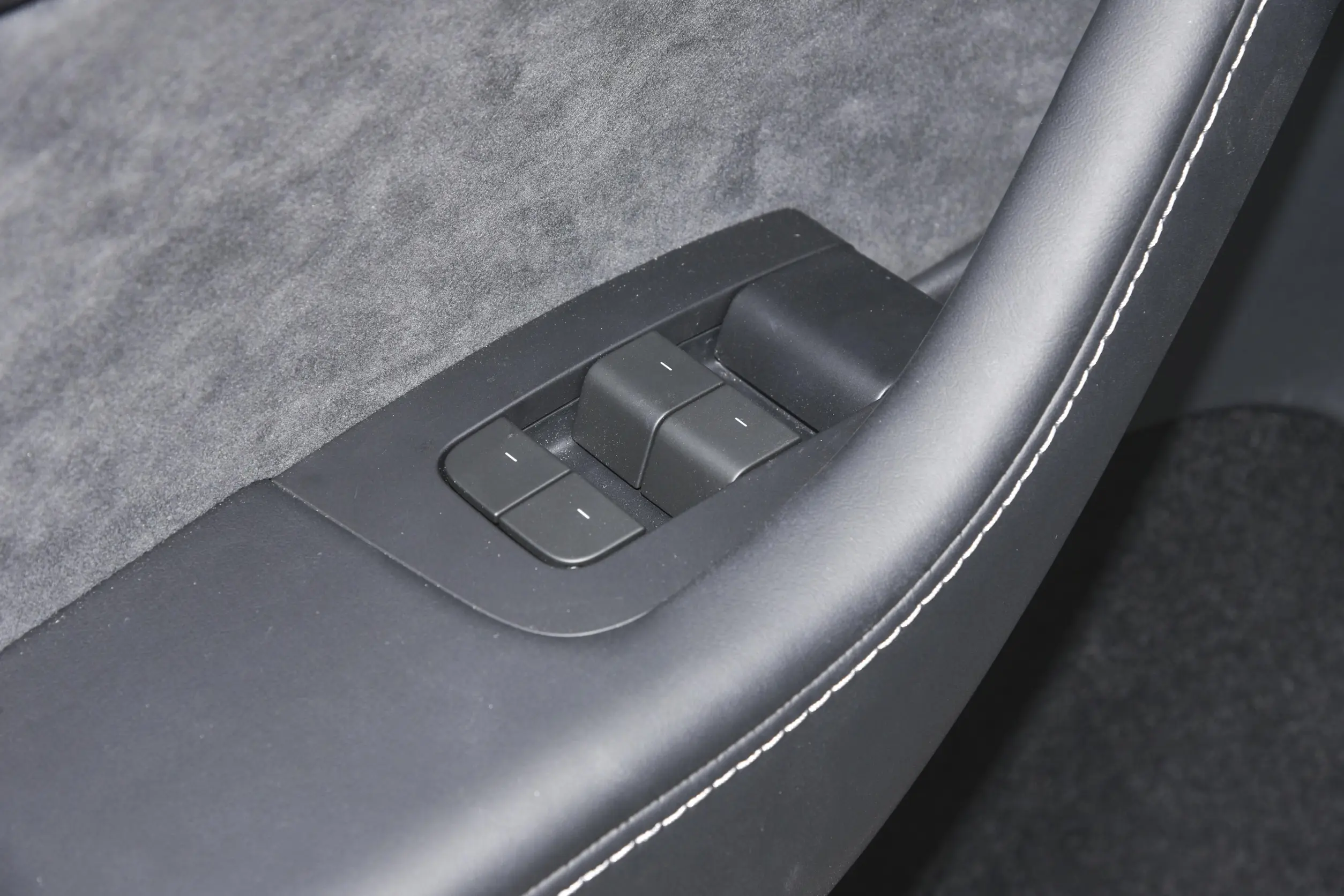 Tesla Model Y picture (9)