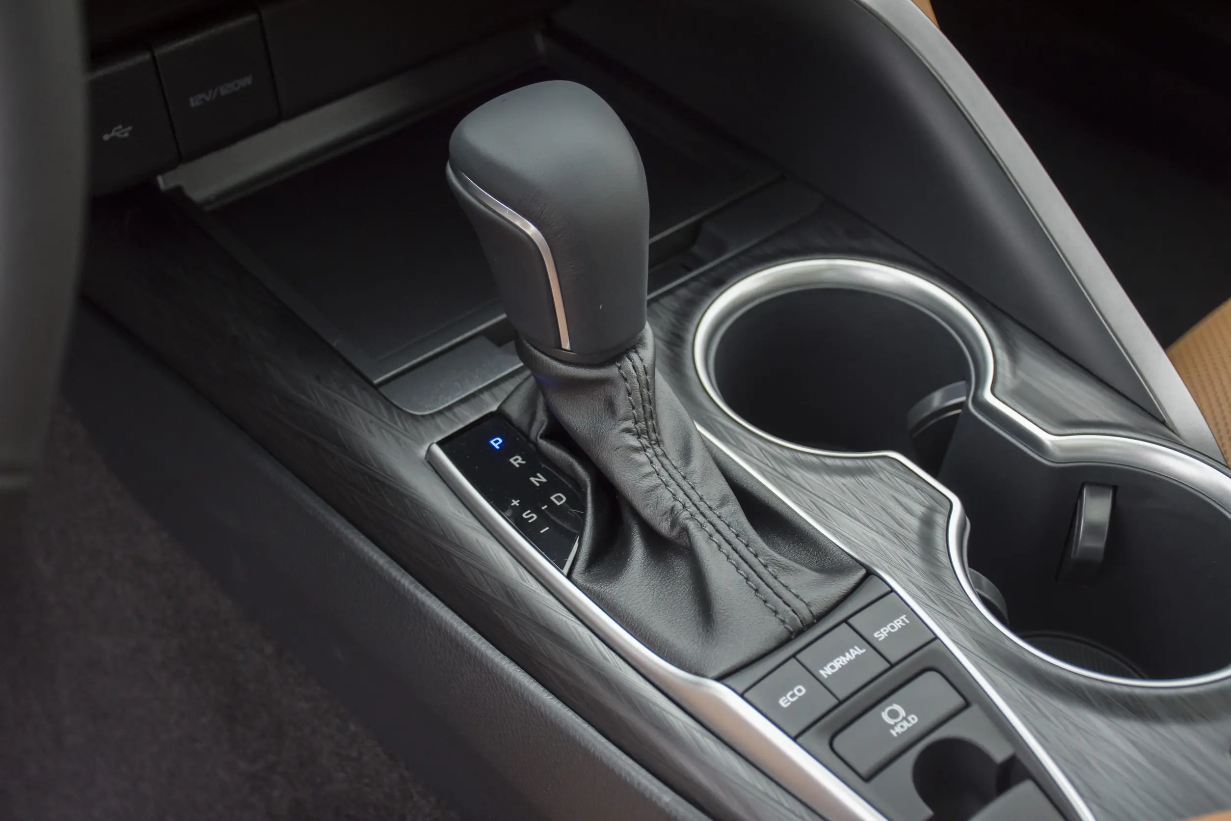 Toyota Camry picture-2023 (2)