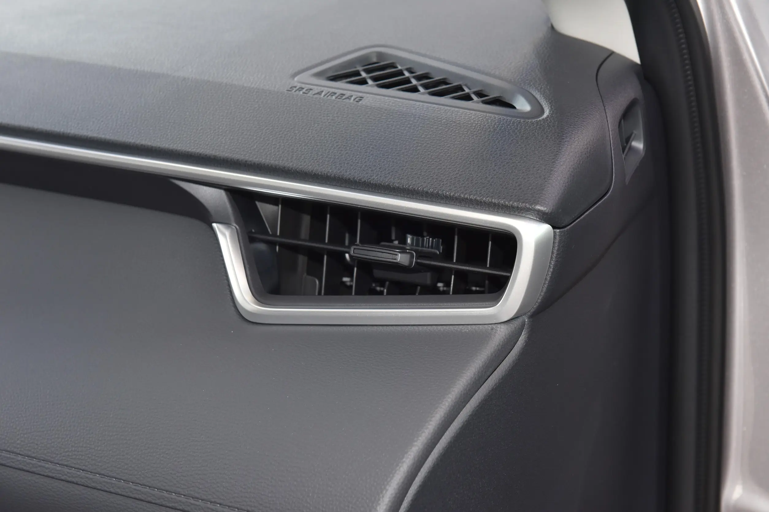 Toyota Corolla Cross picture (5)