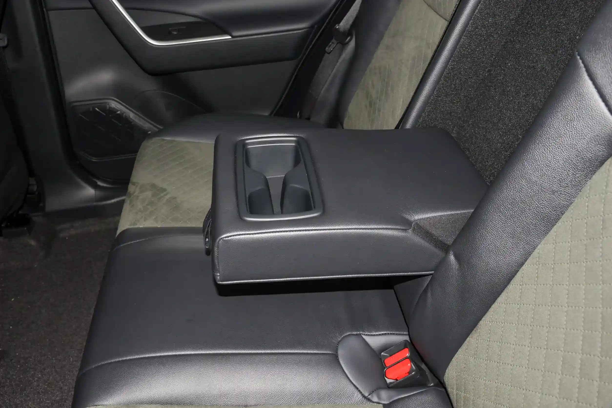 Toyota RAV4 picture (6)