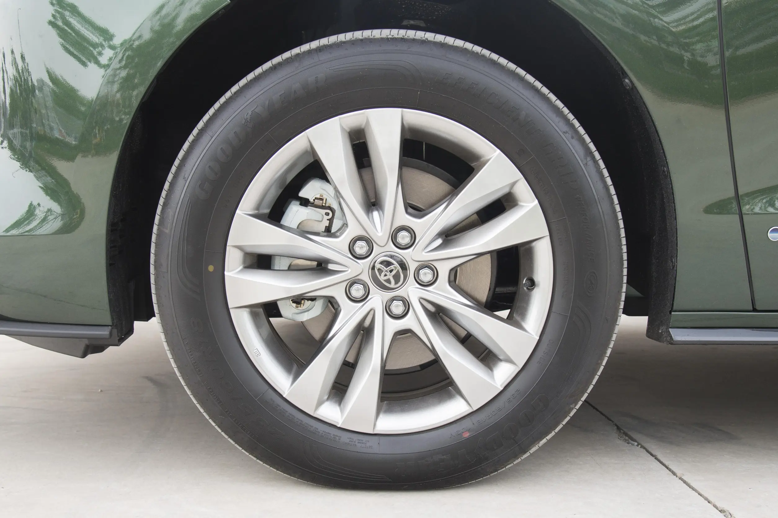 Toyota Sienna picture (2)