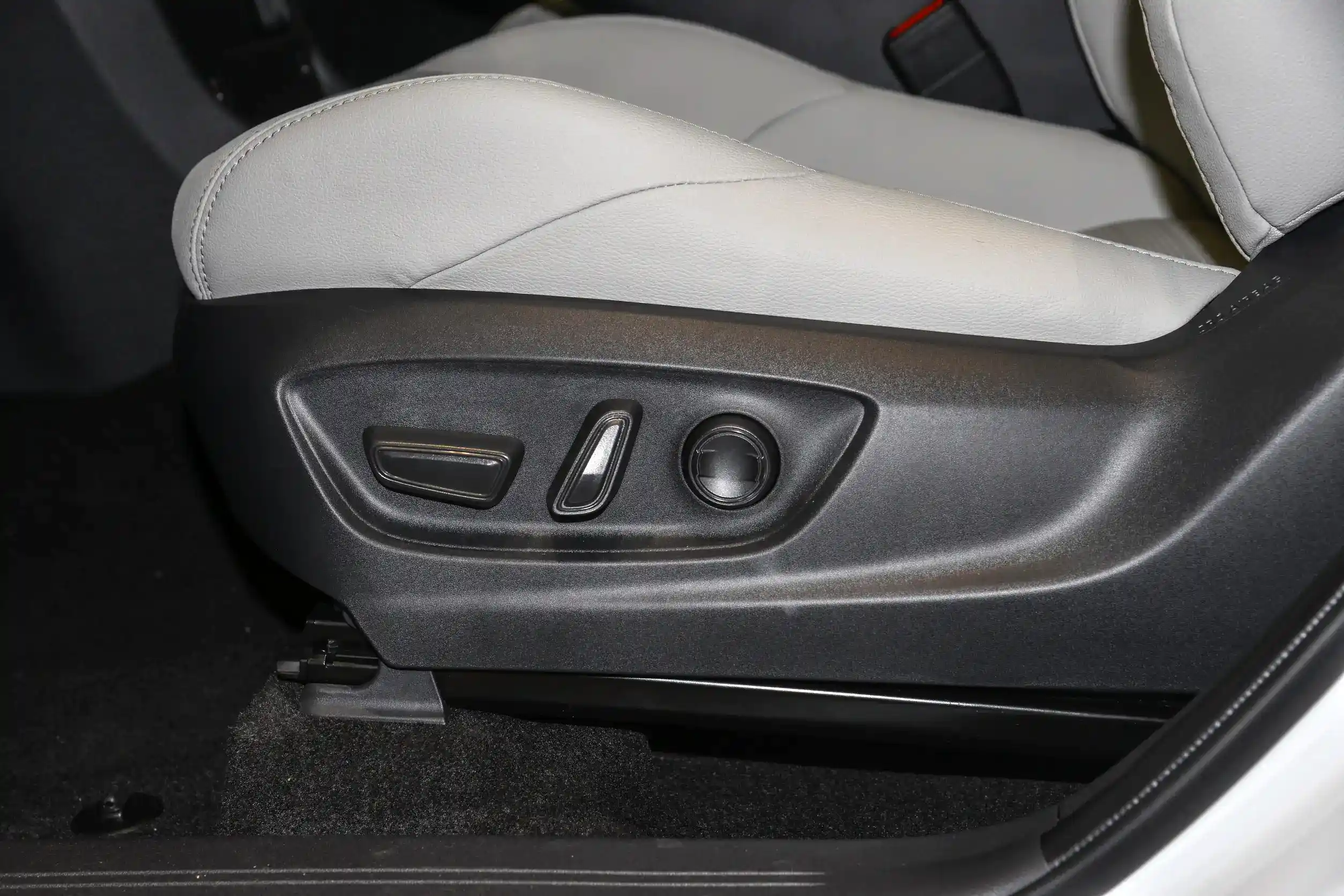 Toyota bZ4X picture (7)