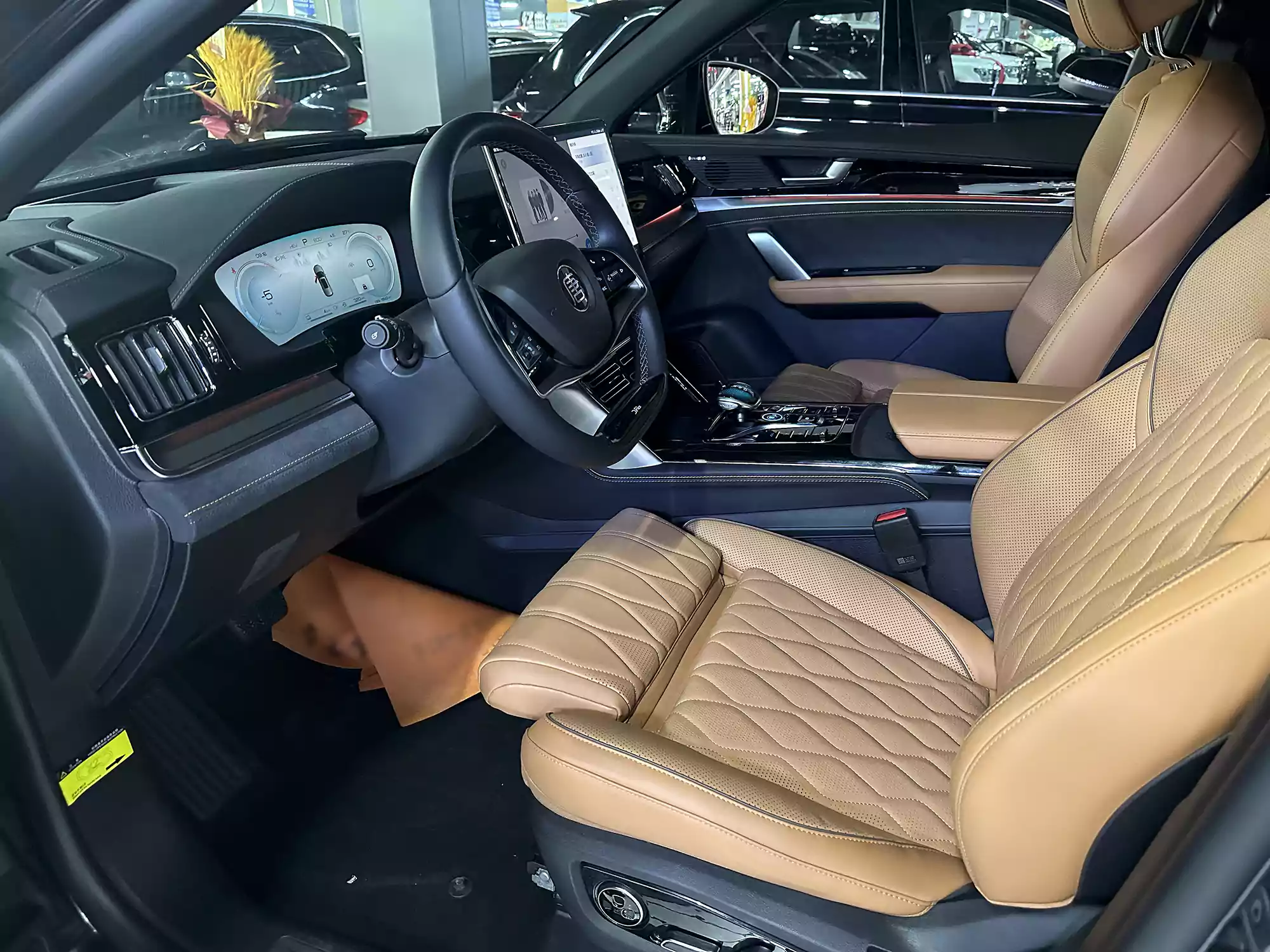 Used BYD Tang DM-i 2023 (18)