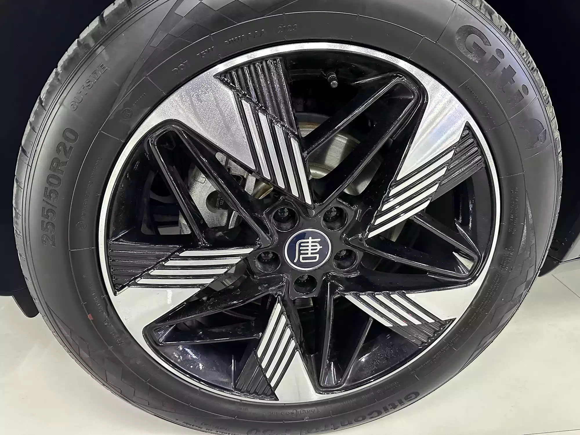 Used BYD Tang DM-i 2023 (24)