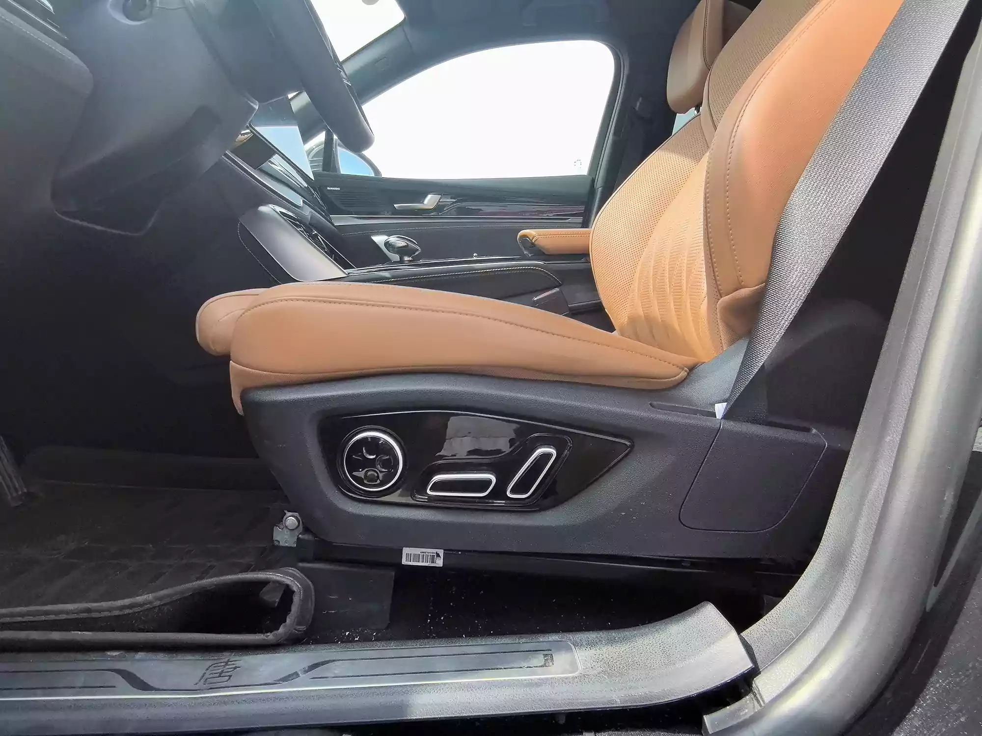 Used BYD Tang DM-i 2023 (4)