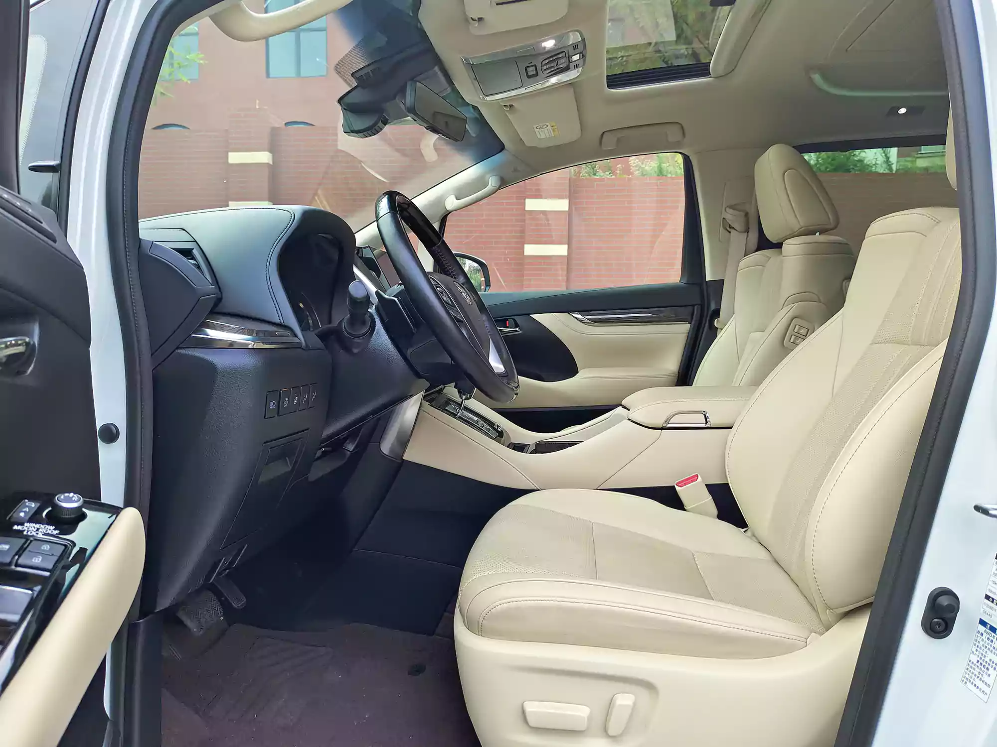 Used Toyota Alphard 2022 (10)