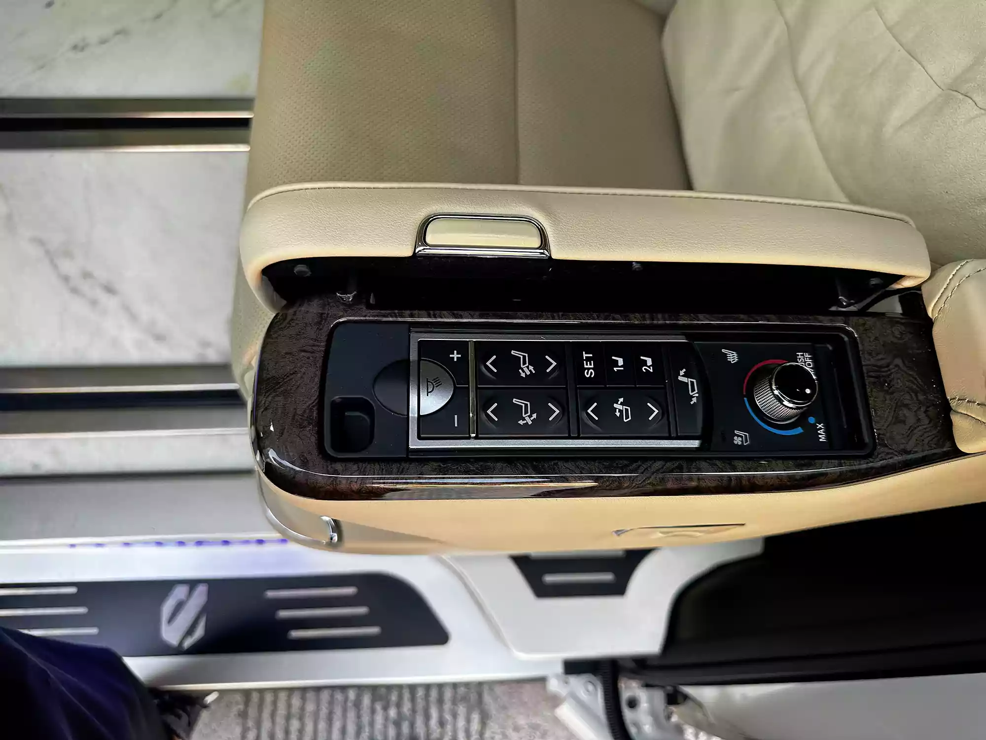 Used Toyota Alphard 2022 (9)