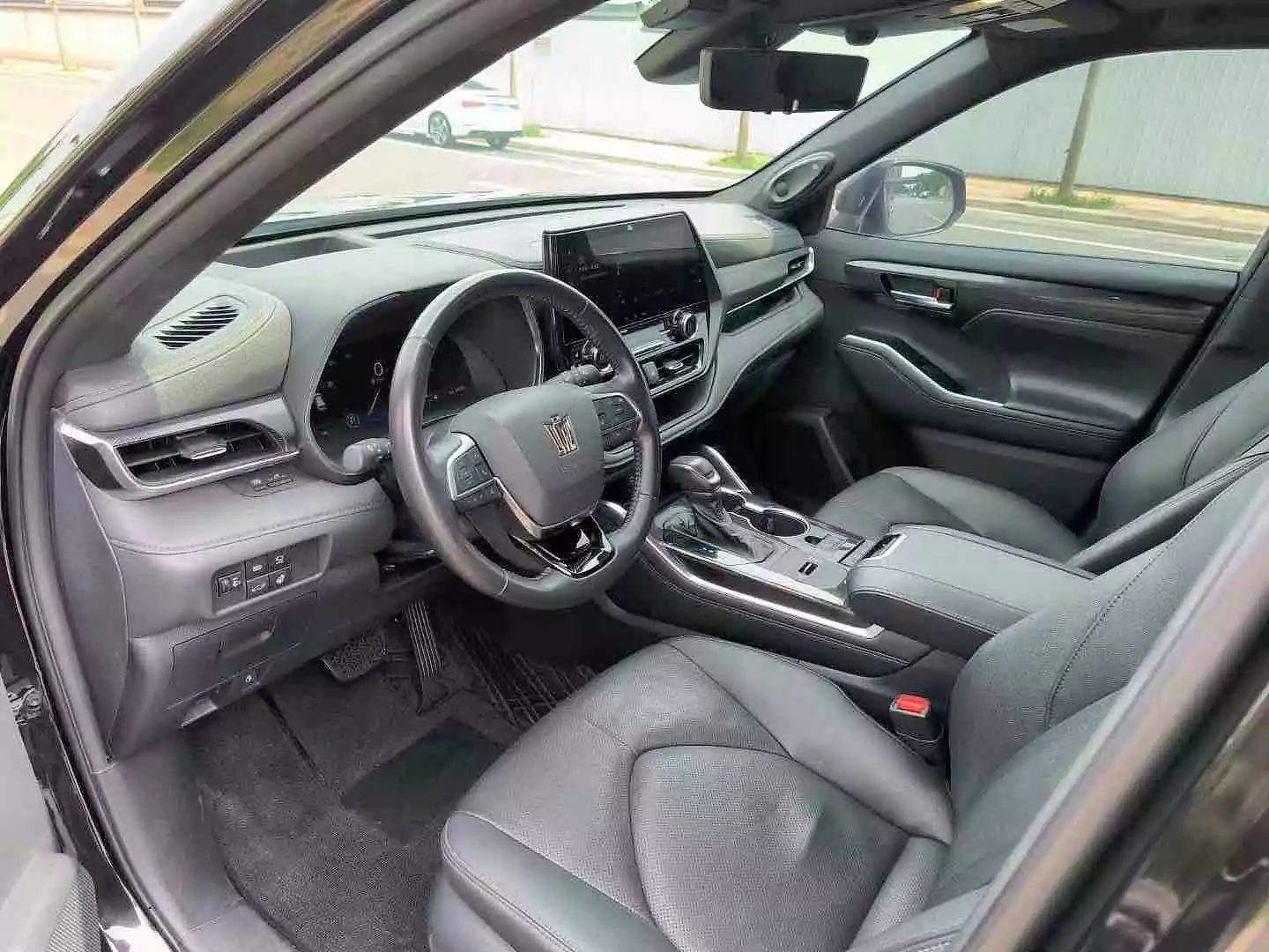 Used Toyota Crown Kluger 2023 (8)