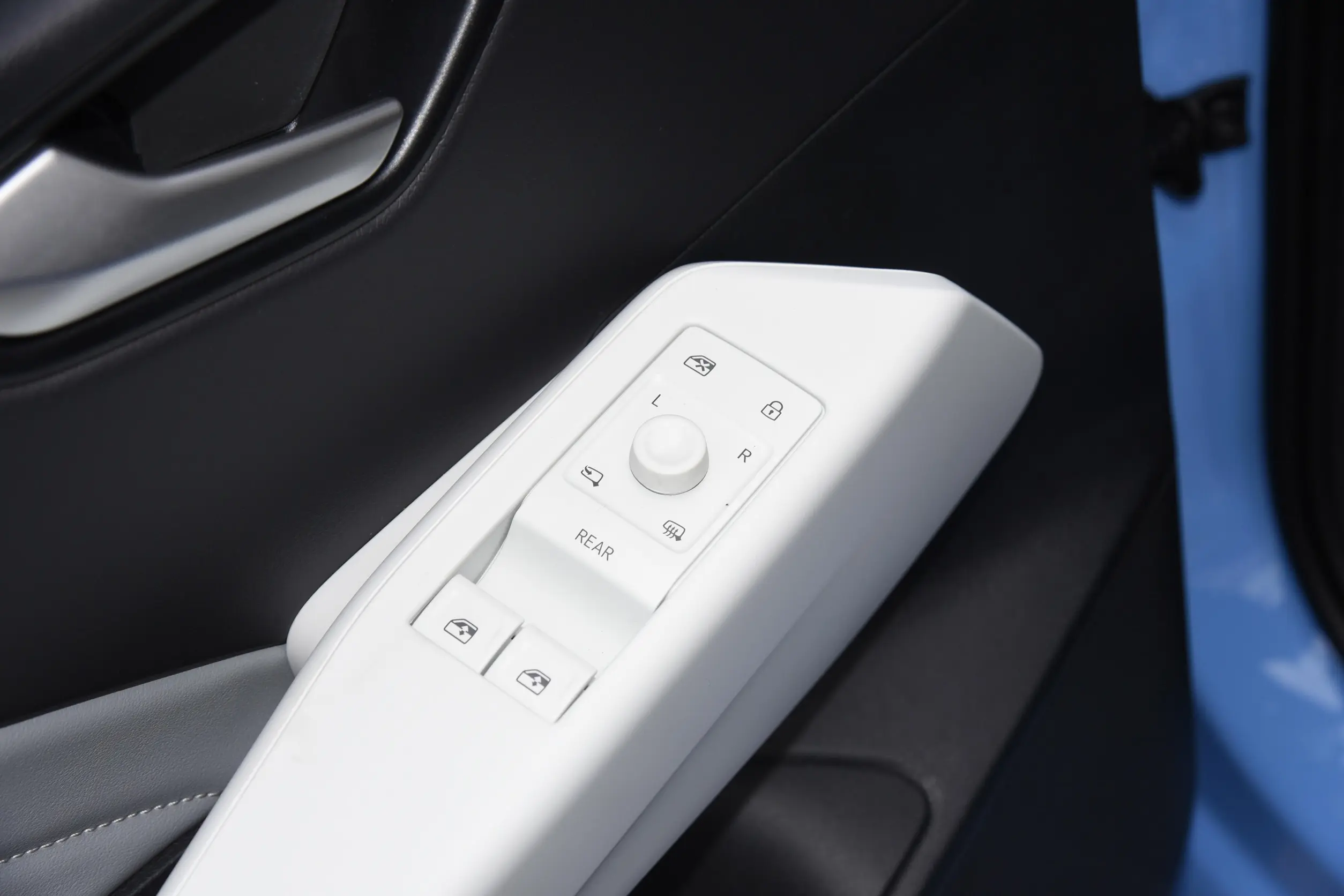 Volkswagen ID.3 picture (10)