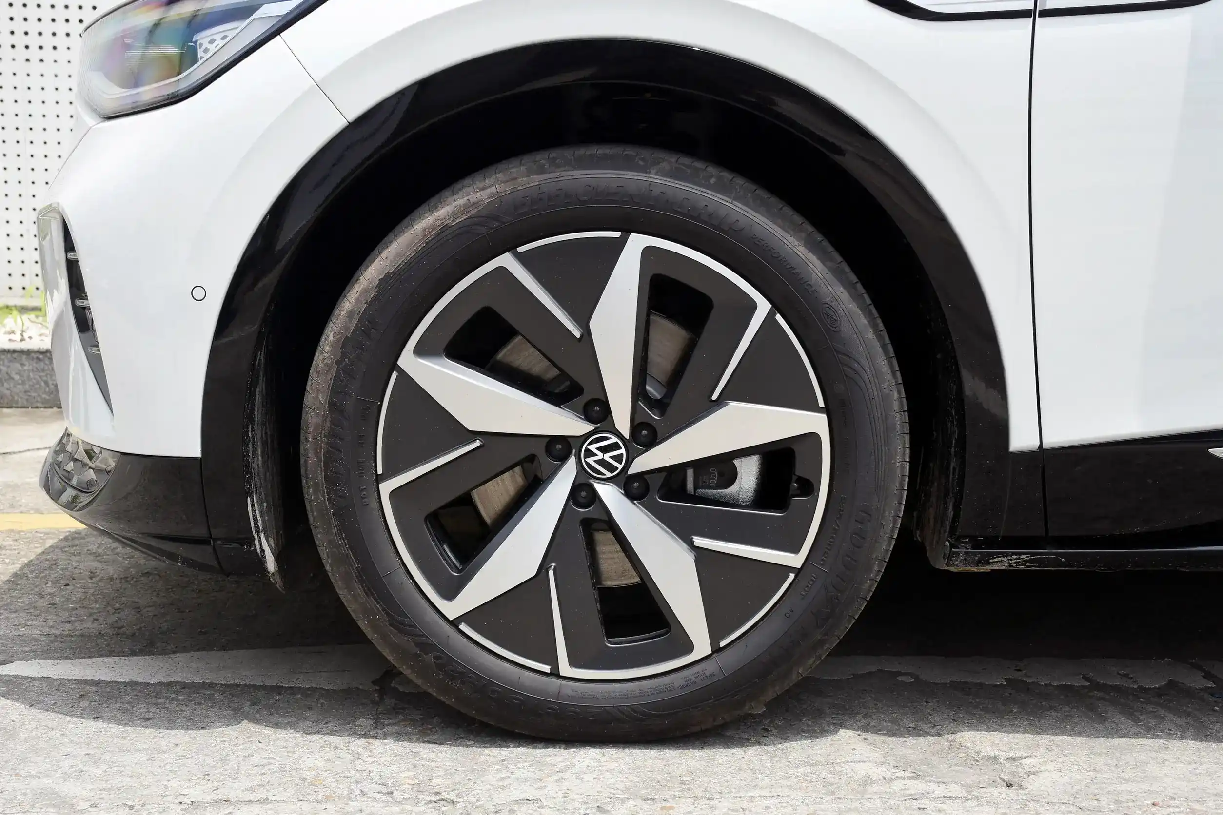 Volkswagen ID.4 CROZZ picture (12)