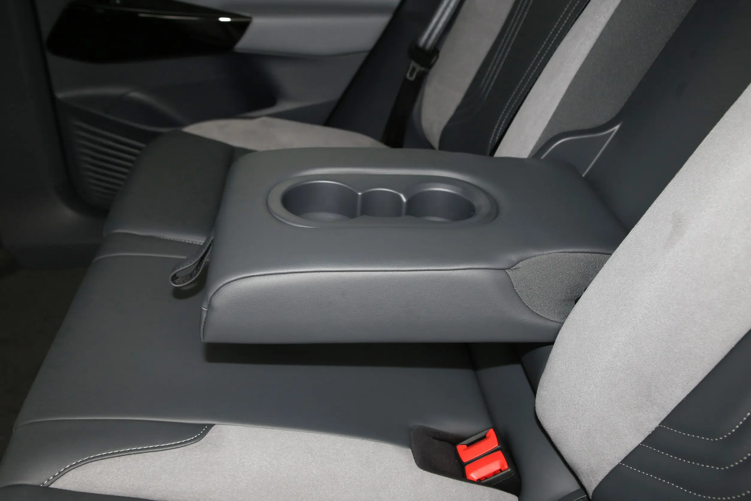 Volkswagen ID.4 CROZZ picture (6)