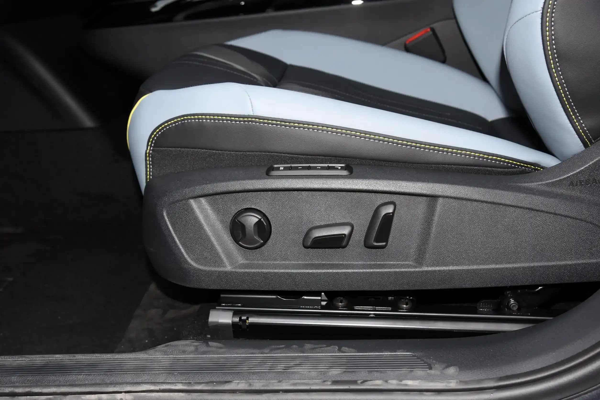 Volkswagen ID.4 X picture (5)