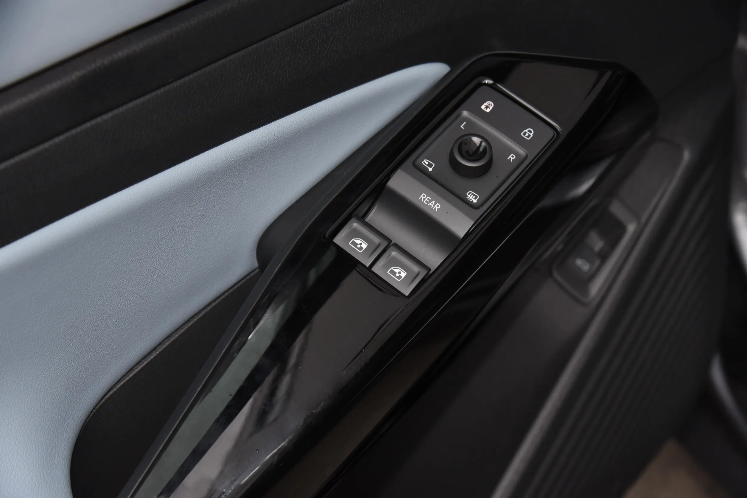 Volkswagen ID.4 X picture (7)