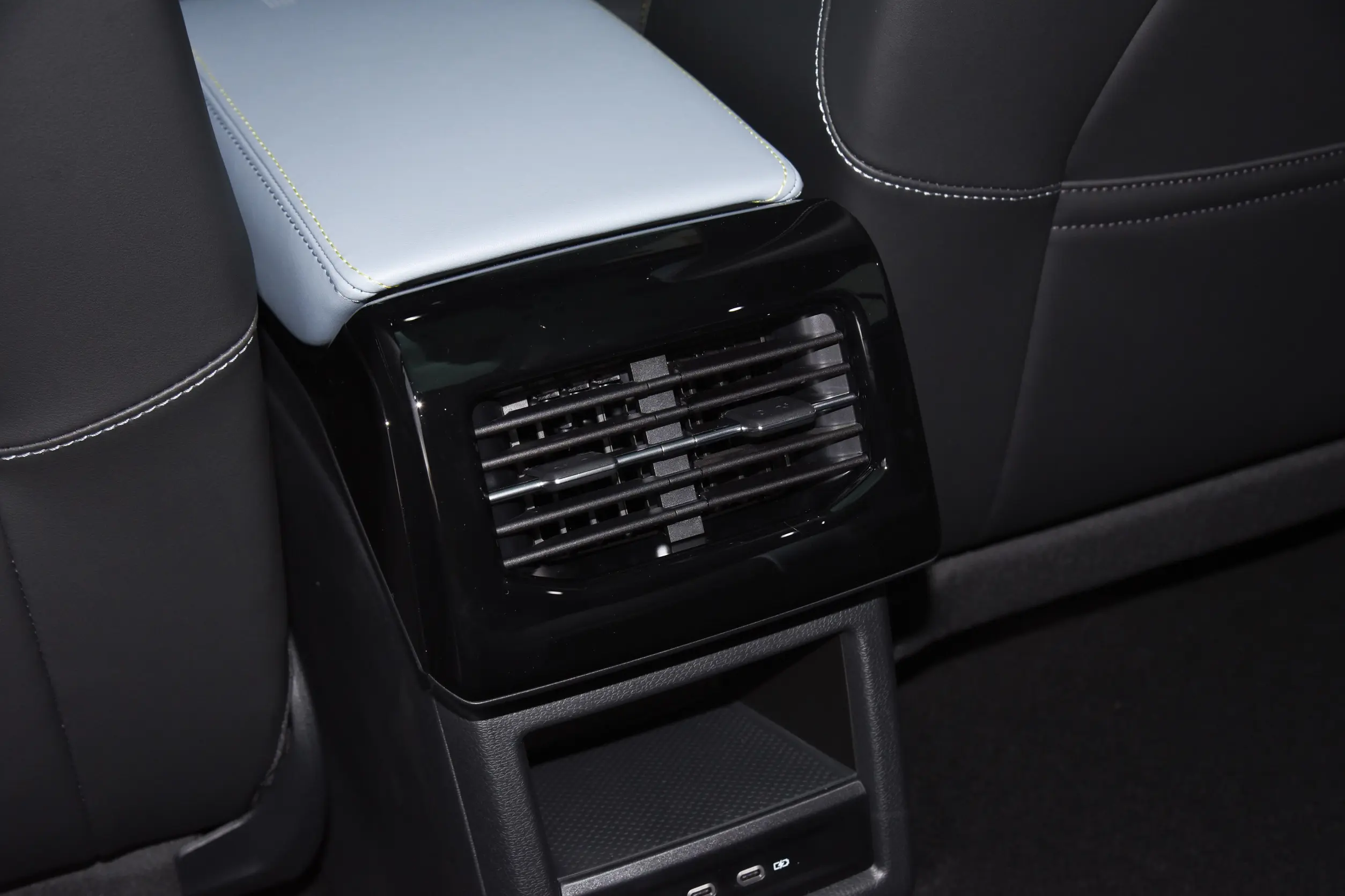 Volkswagen ID.4 X picture (8)