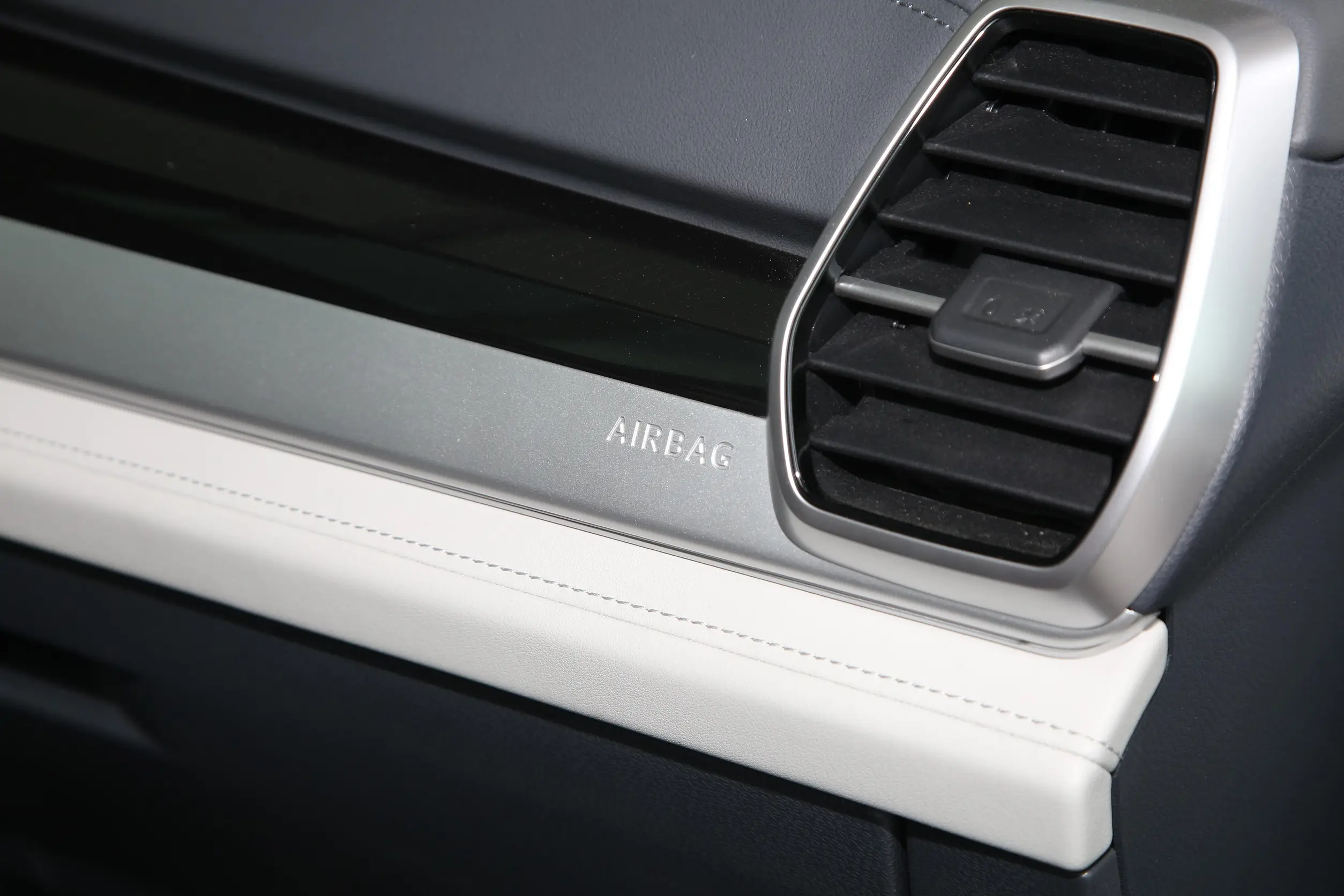 Volkswagen ID.6 CROZZ picture (4)