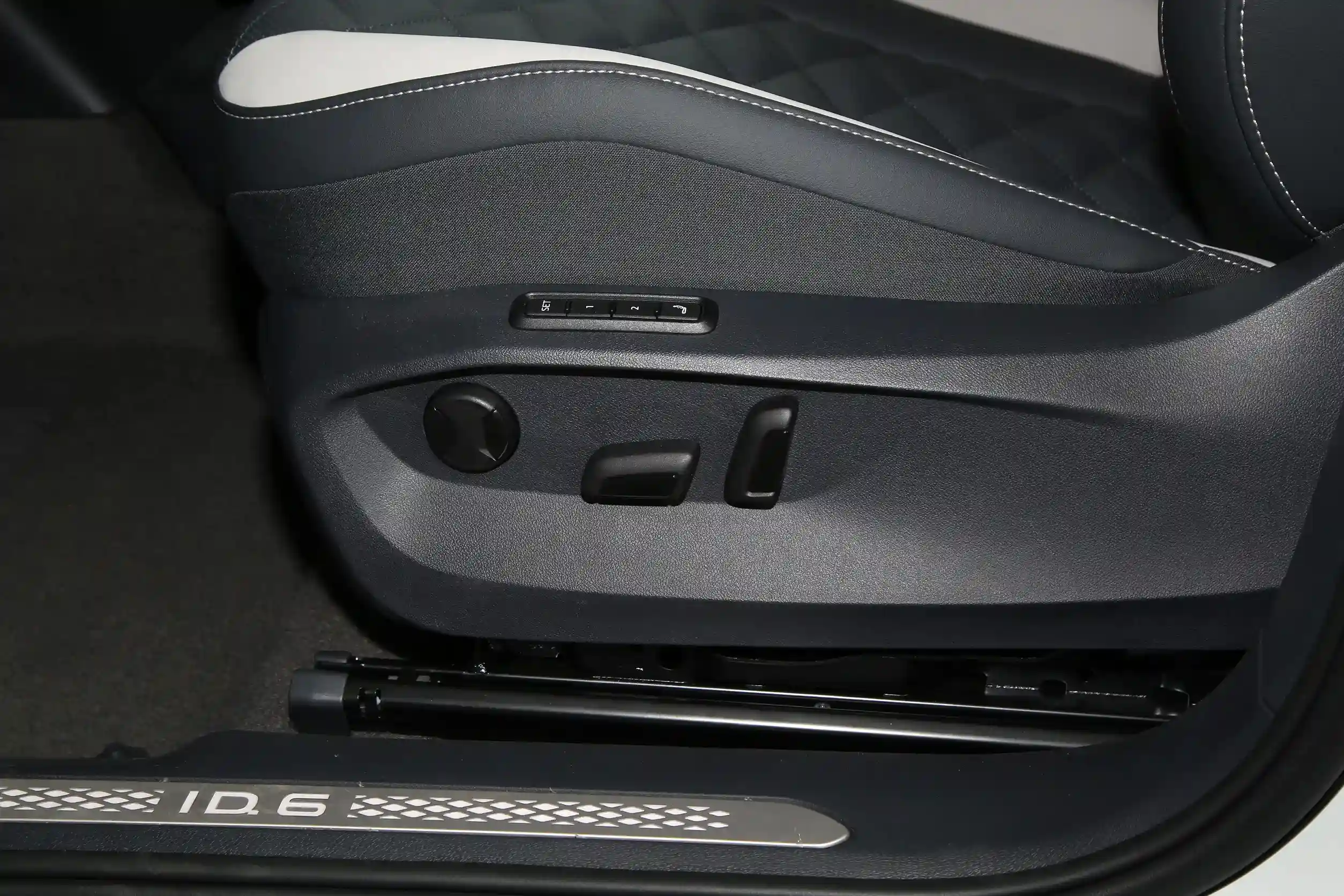 Volkswagen ID.6 CROZZ picture (6)