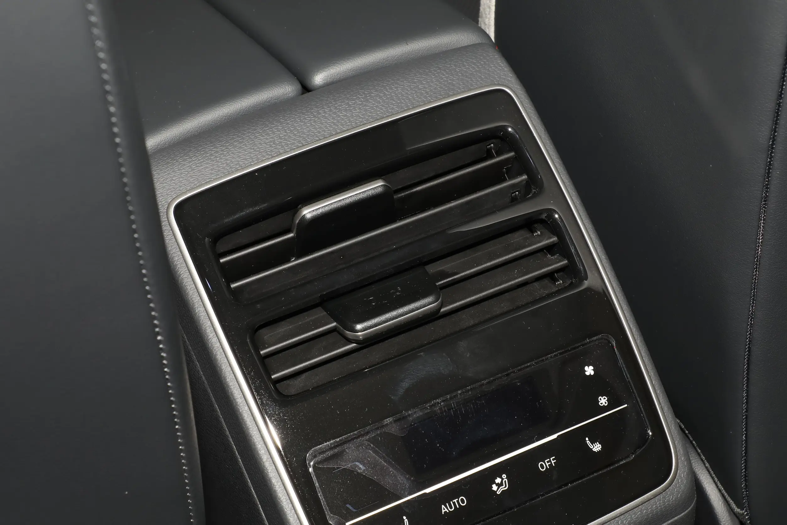 Volkswagen ID.7 VIZZION picture (8)