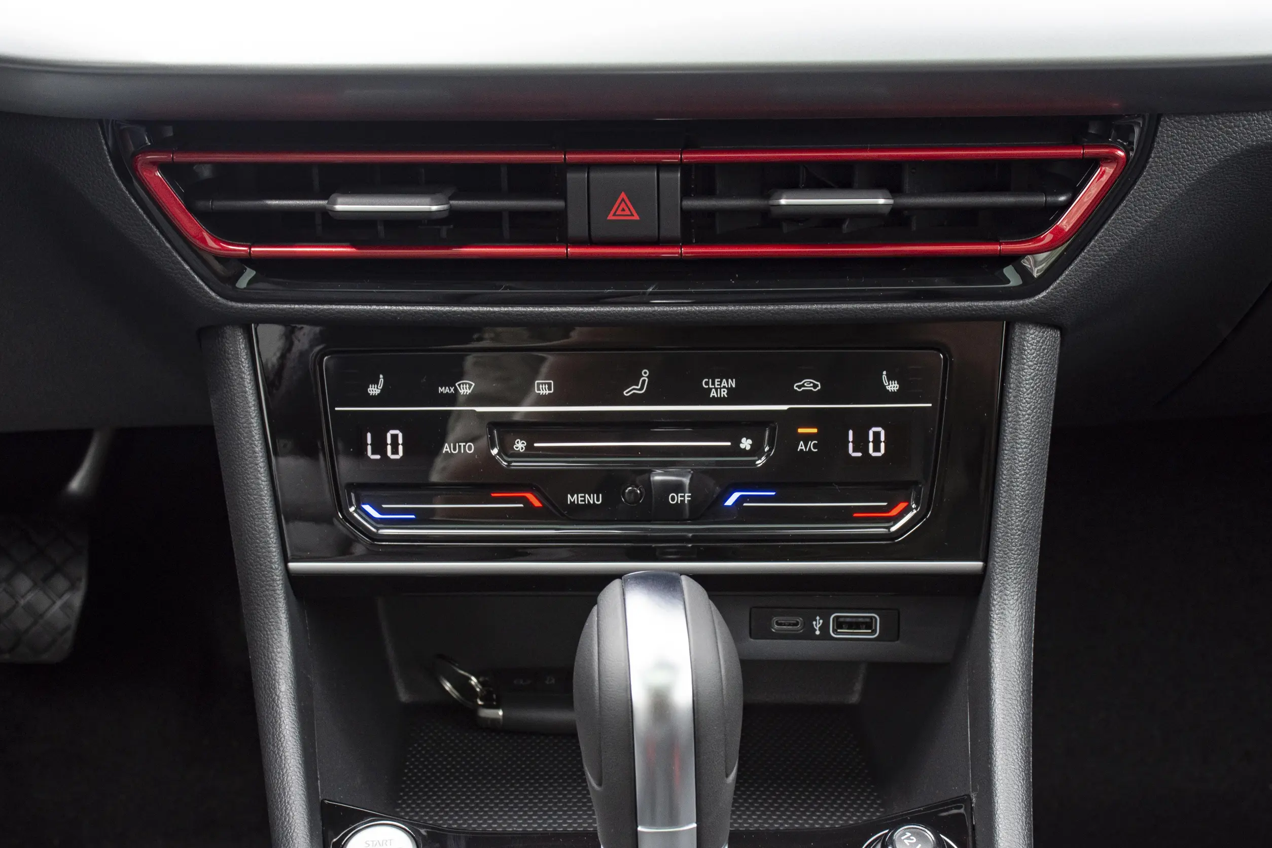 Volkswagen Lavida picture (3)