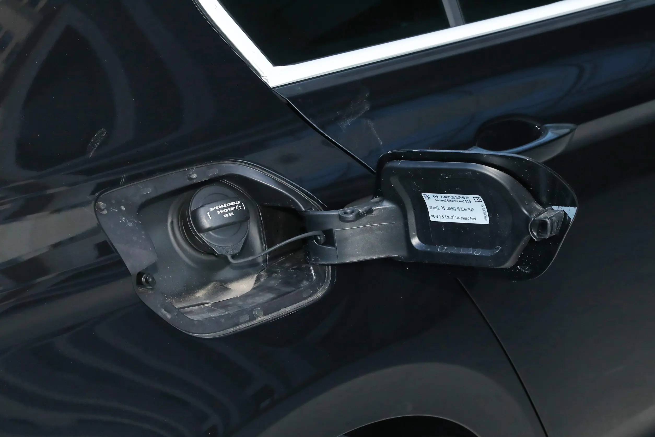 Volkswagen Magotan picture (11)