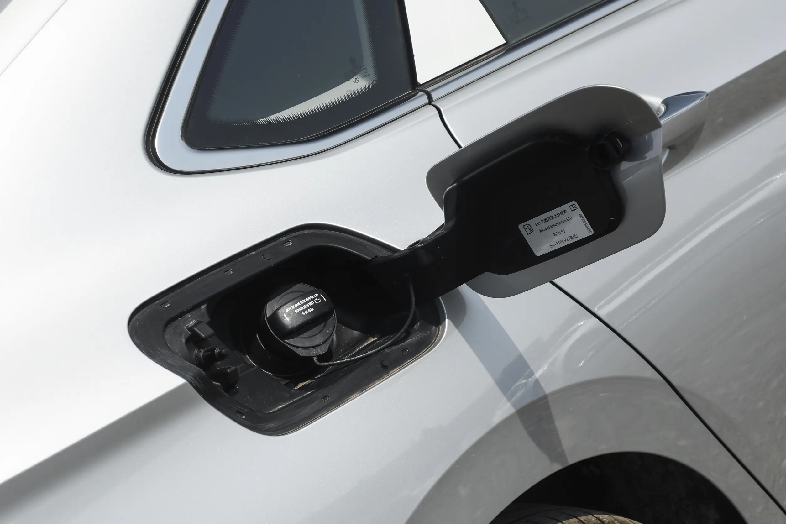 Volkswagen Sagitar picture (1)