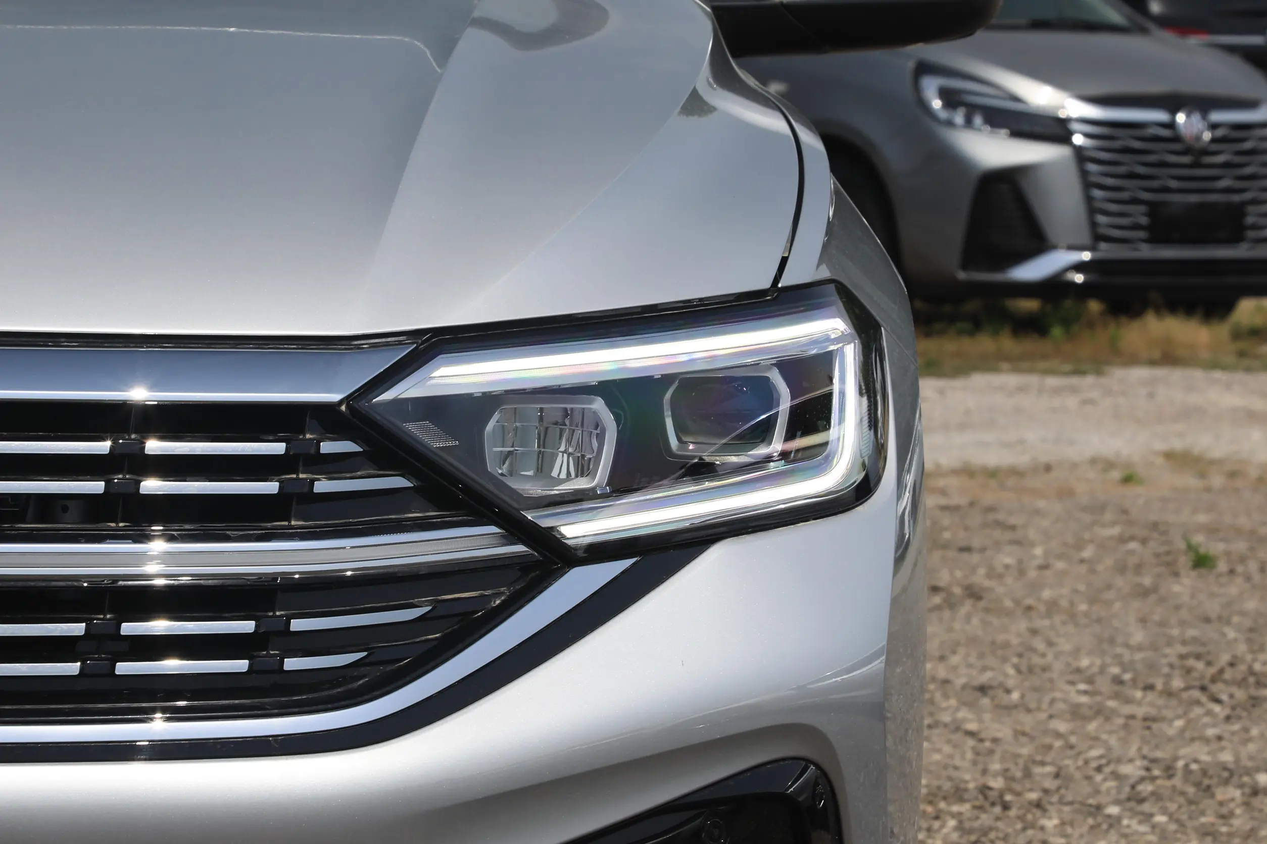 Volkswagen Sagitar picture (16)