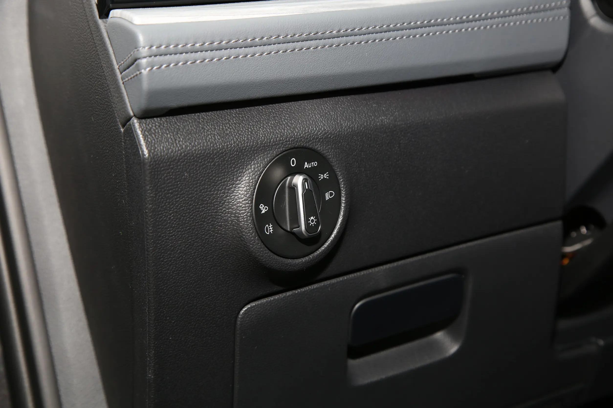 Volkswagen Sagitar picture (4)