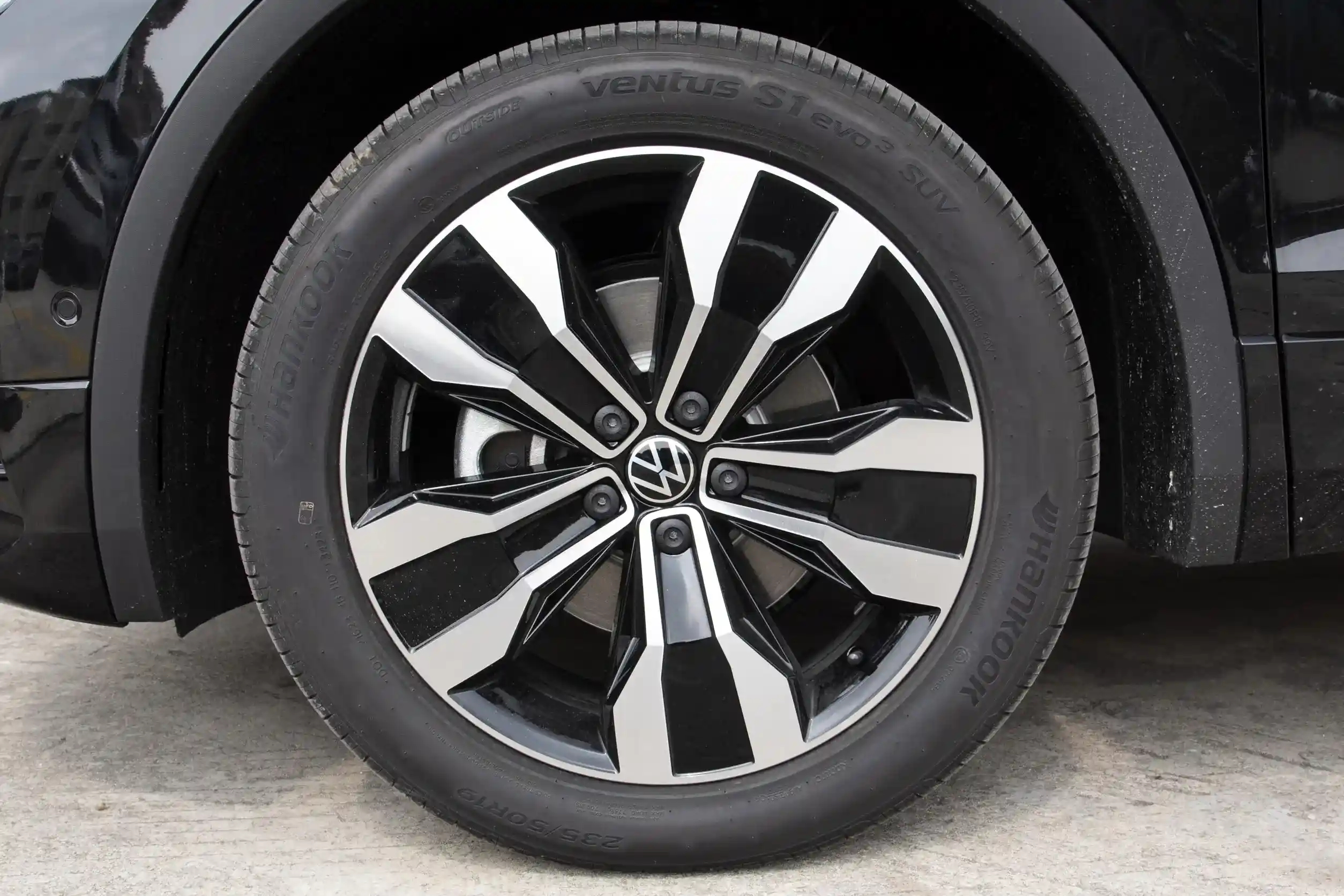 Volkswagen Tiguan L picture (7)