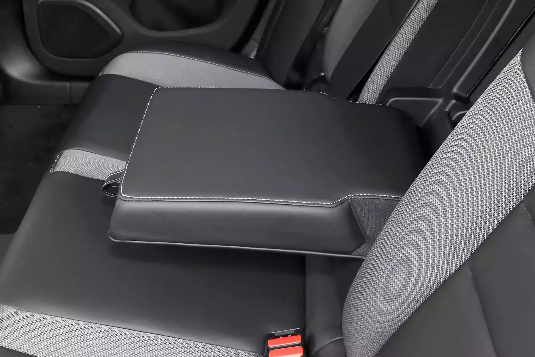 Volvo S60 picture (7)