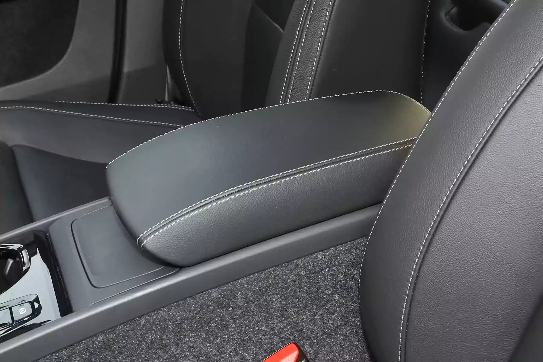 Volvo XC40 picture (3)