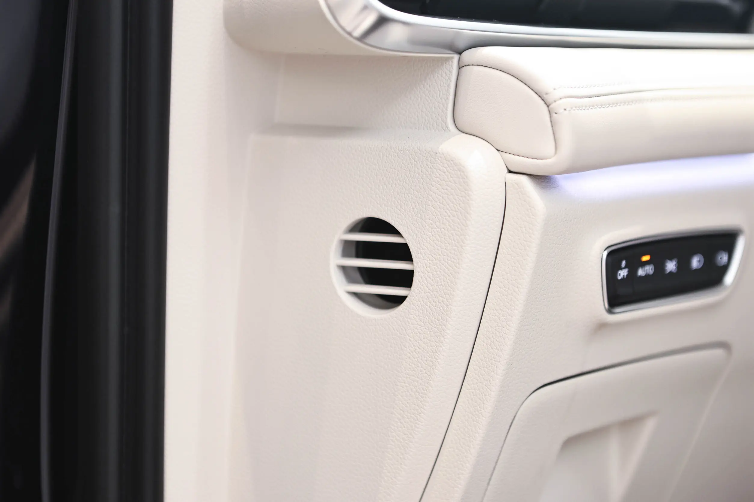 Voyah Dreamer PHEV picture (11)