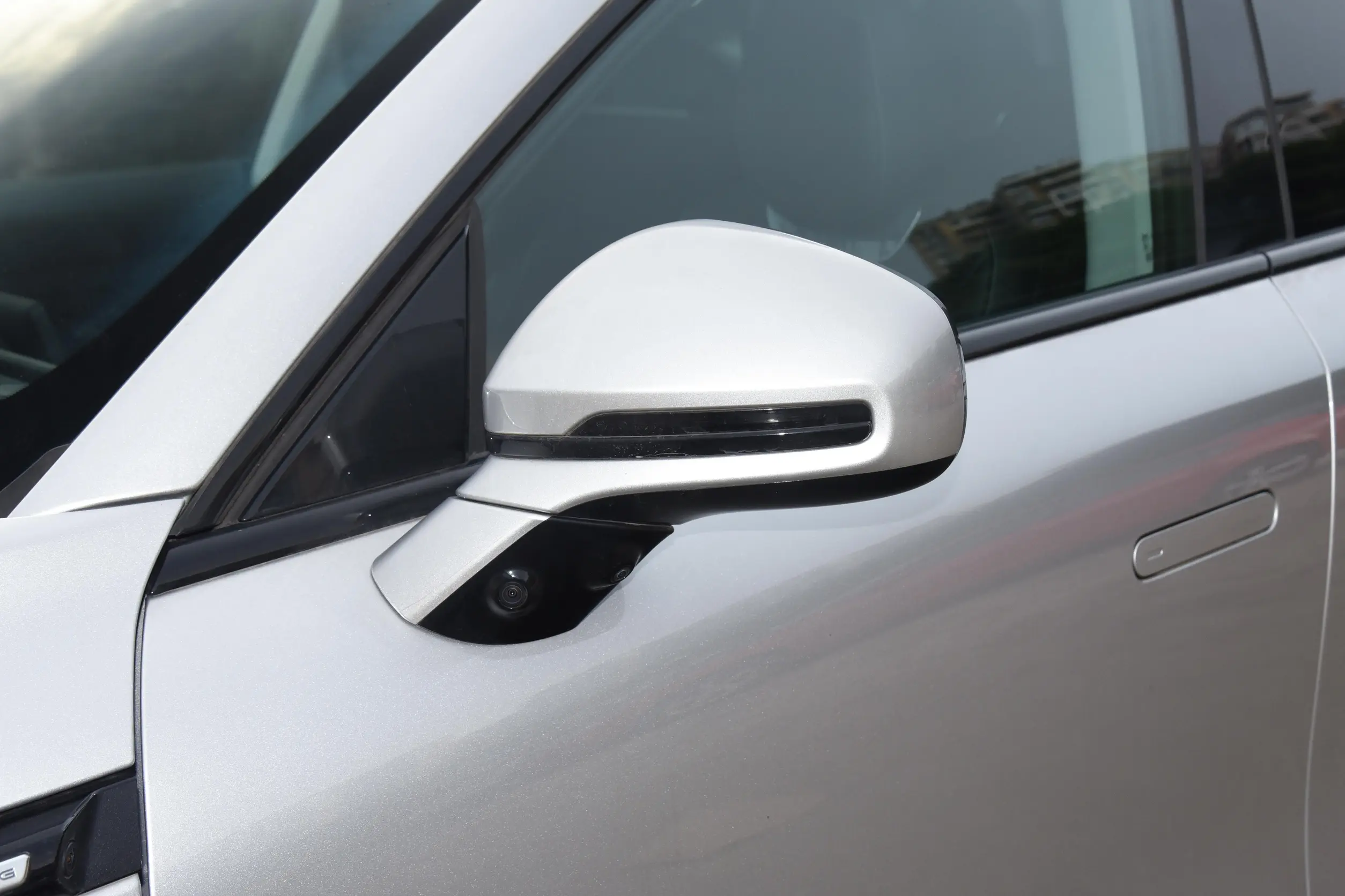 Xpeng G9 picture (13)