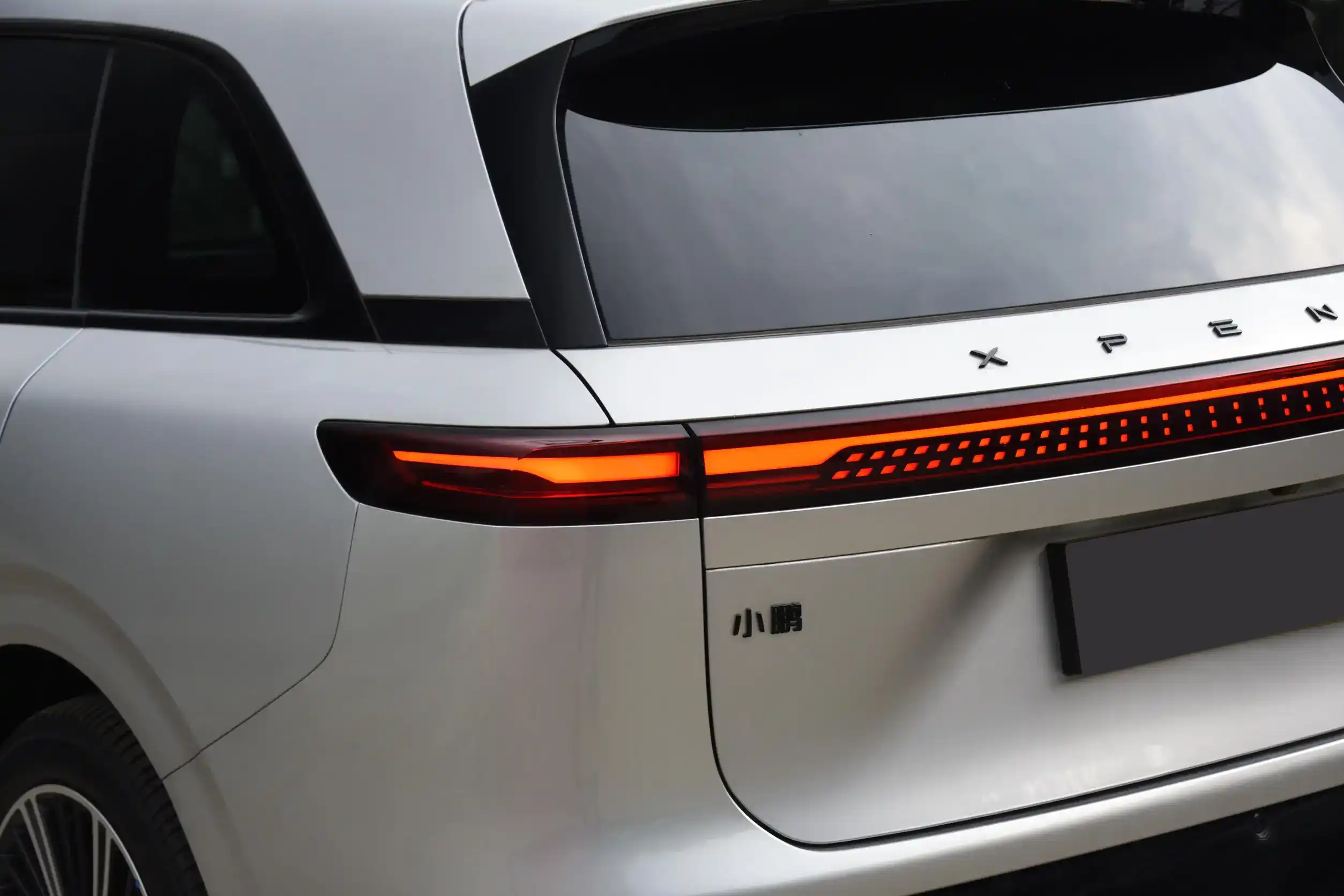 Xpeng G9 picture (15)