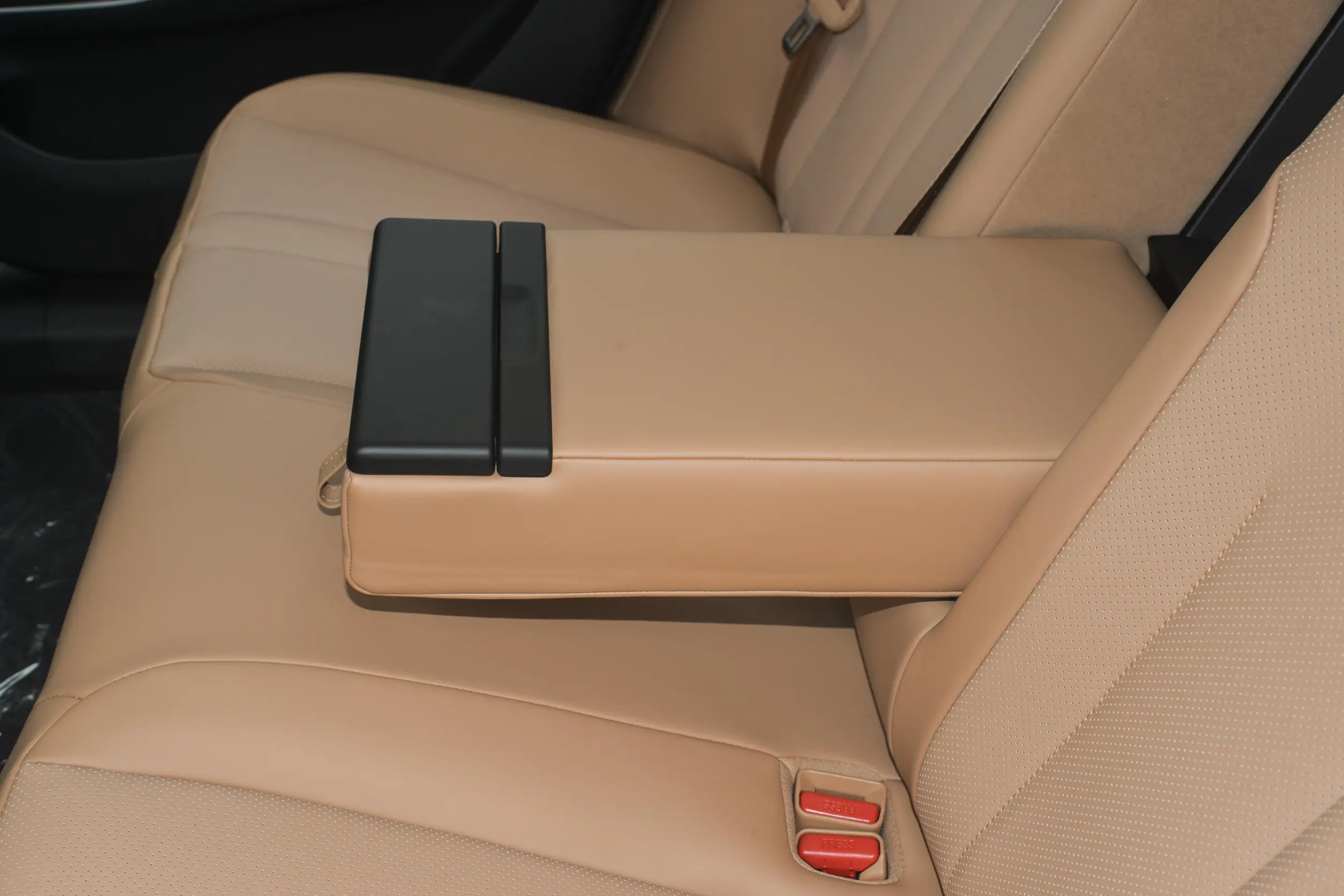 Xpeng P5 picture (8)