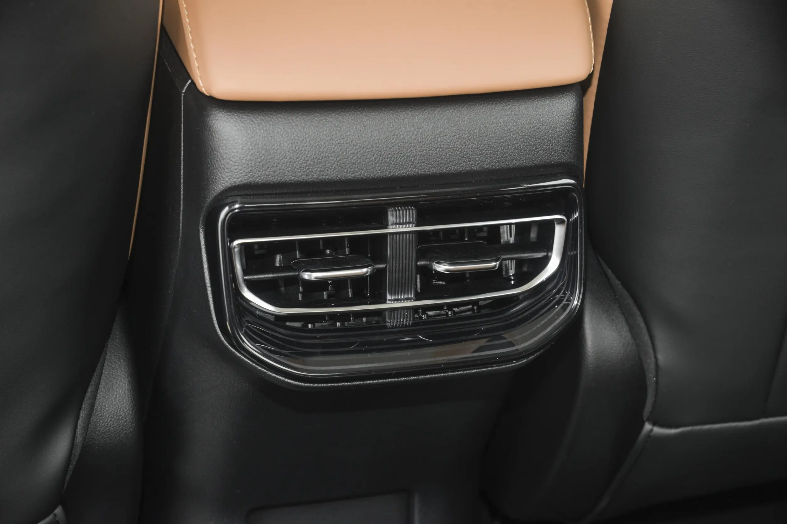 Xpeng P5 picture (9)