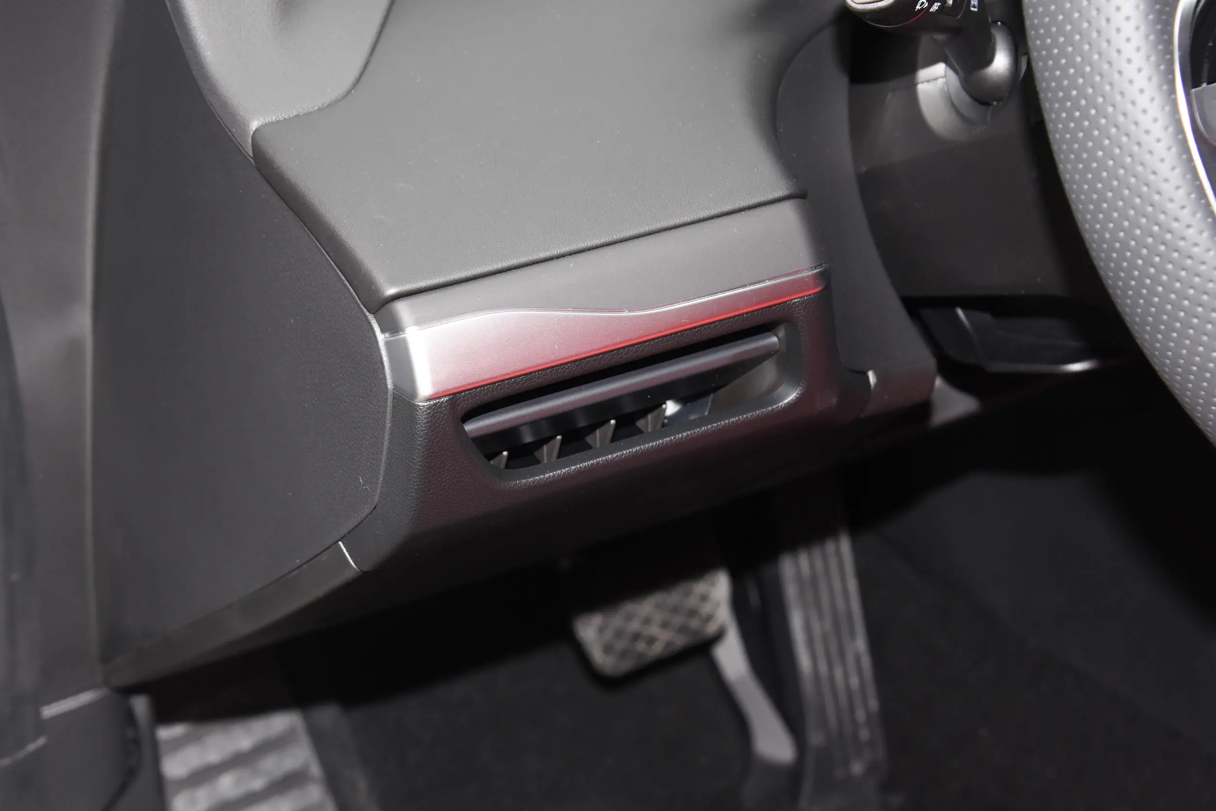 Xpeng P7 picture (4)