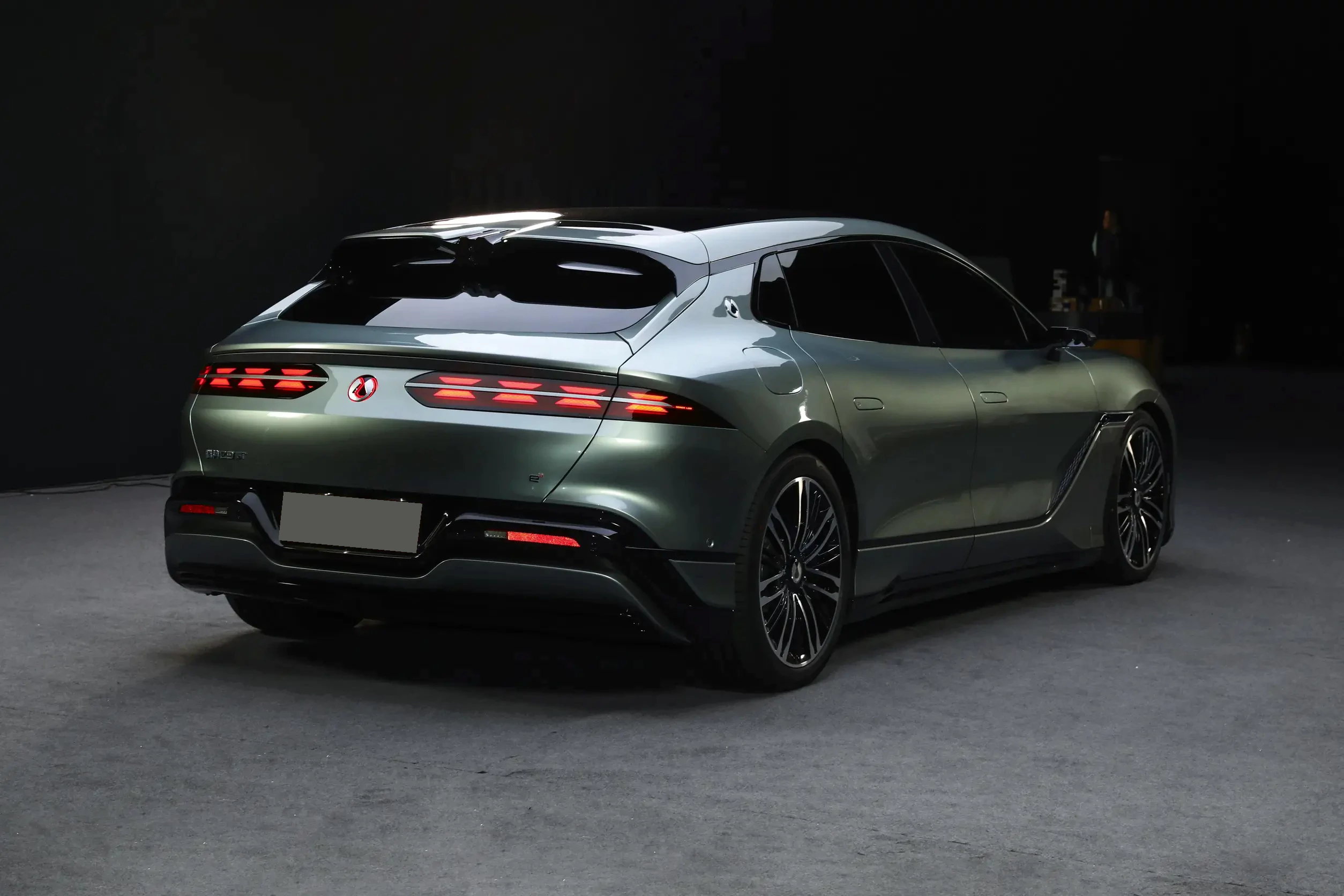 Denza Z9GT EV 2024 appearance-4