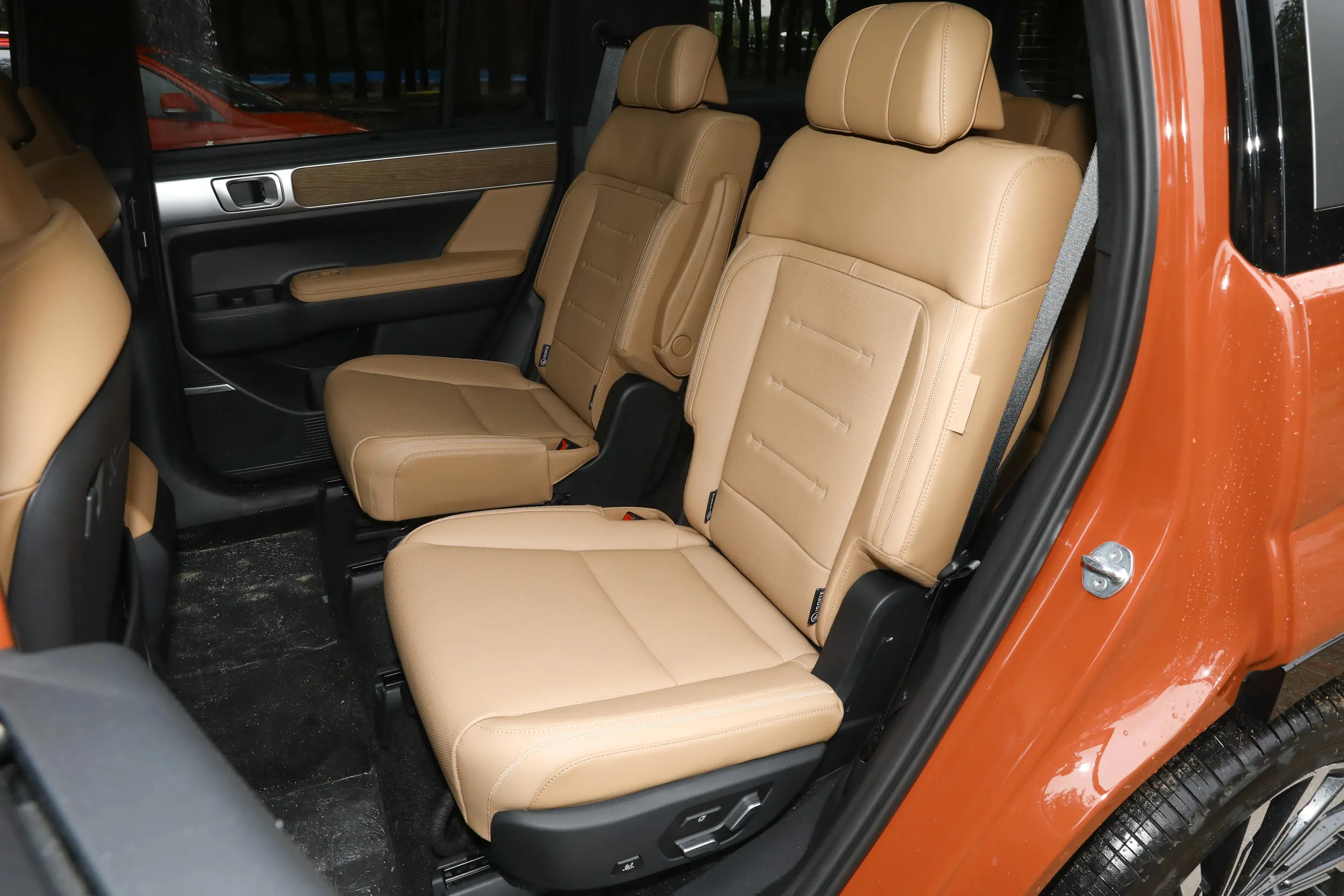 Hyundai Santa Fe 2024 space-2