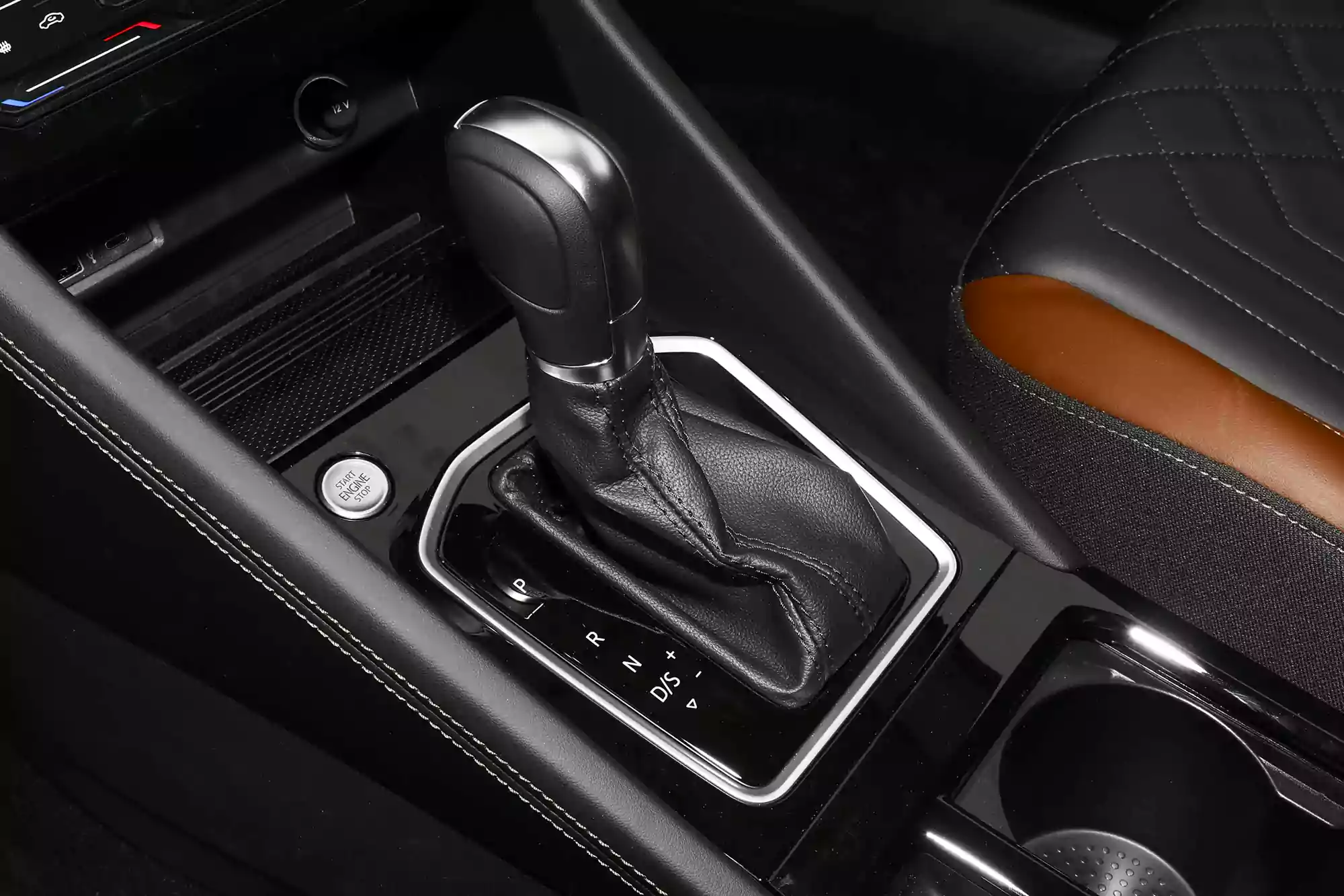 Jetta VS7 2024 interior-3