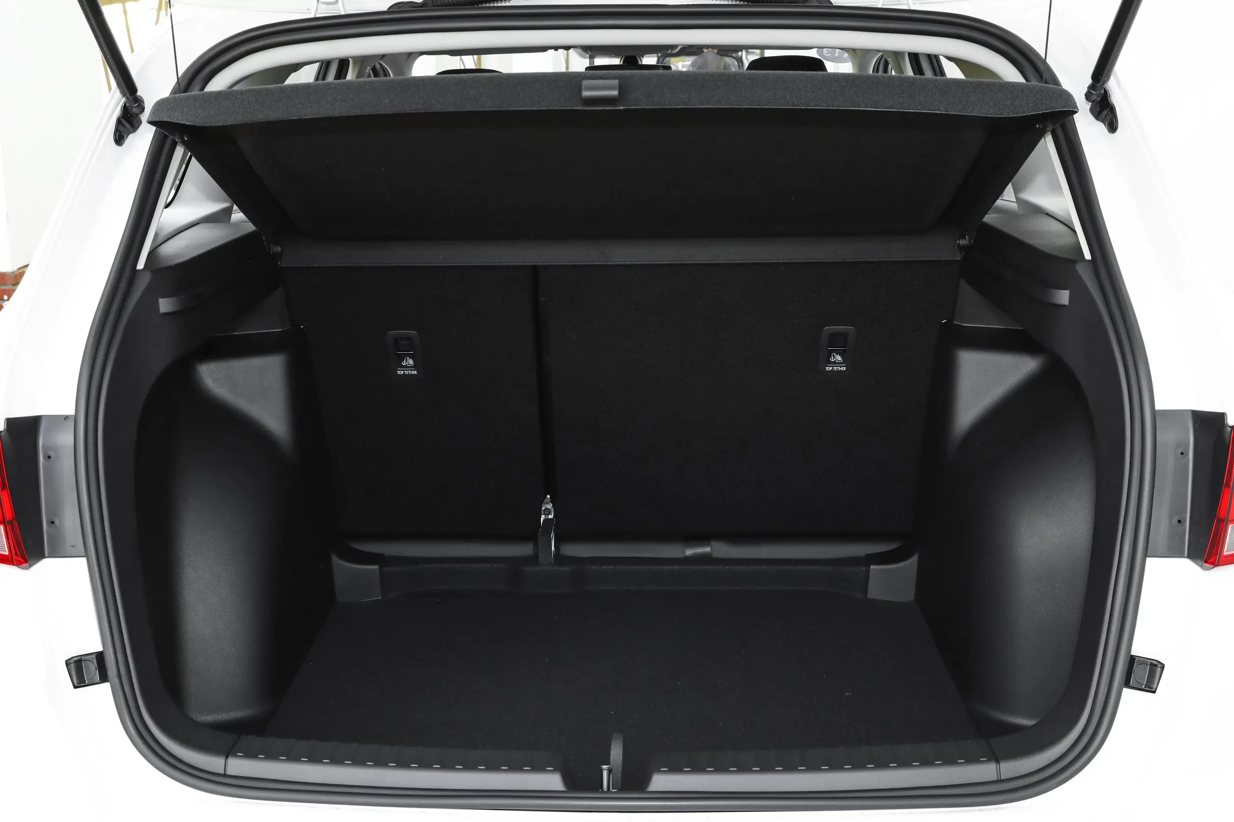 Jetta VS7 2024 space-4