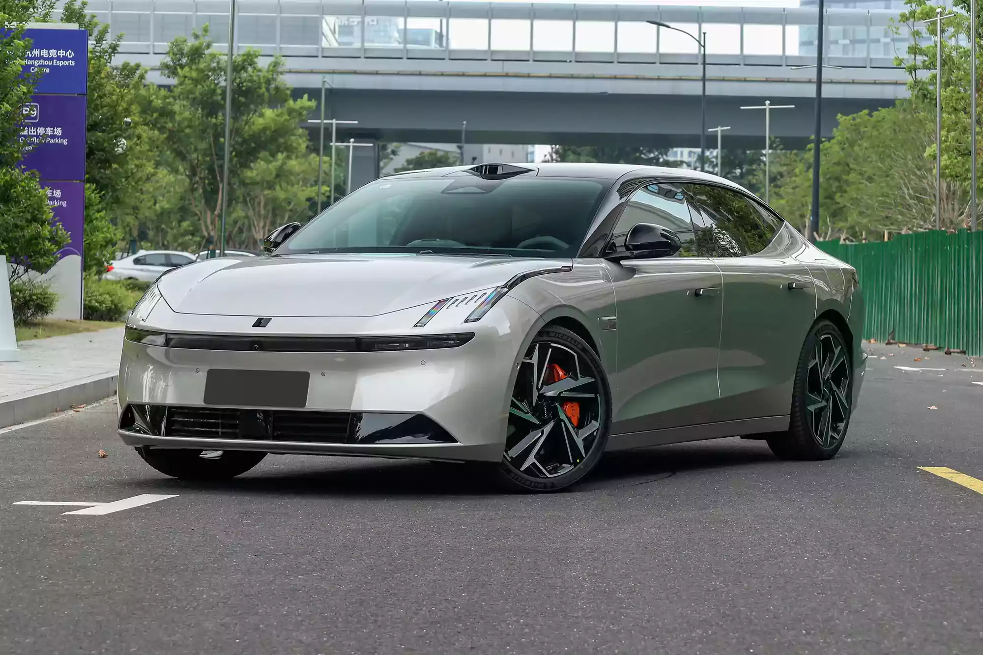 Lynk & Co Z10 2024 picture-14