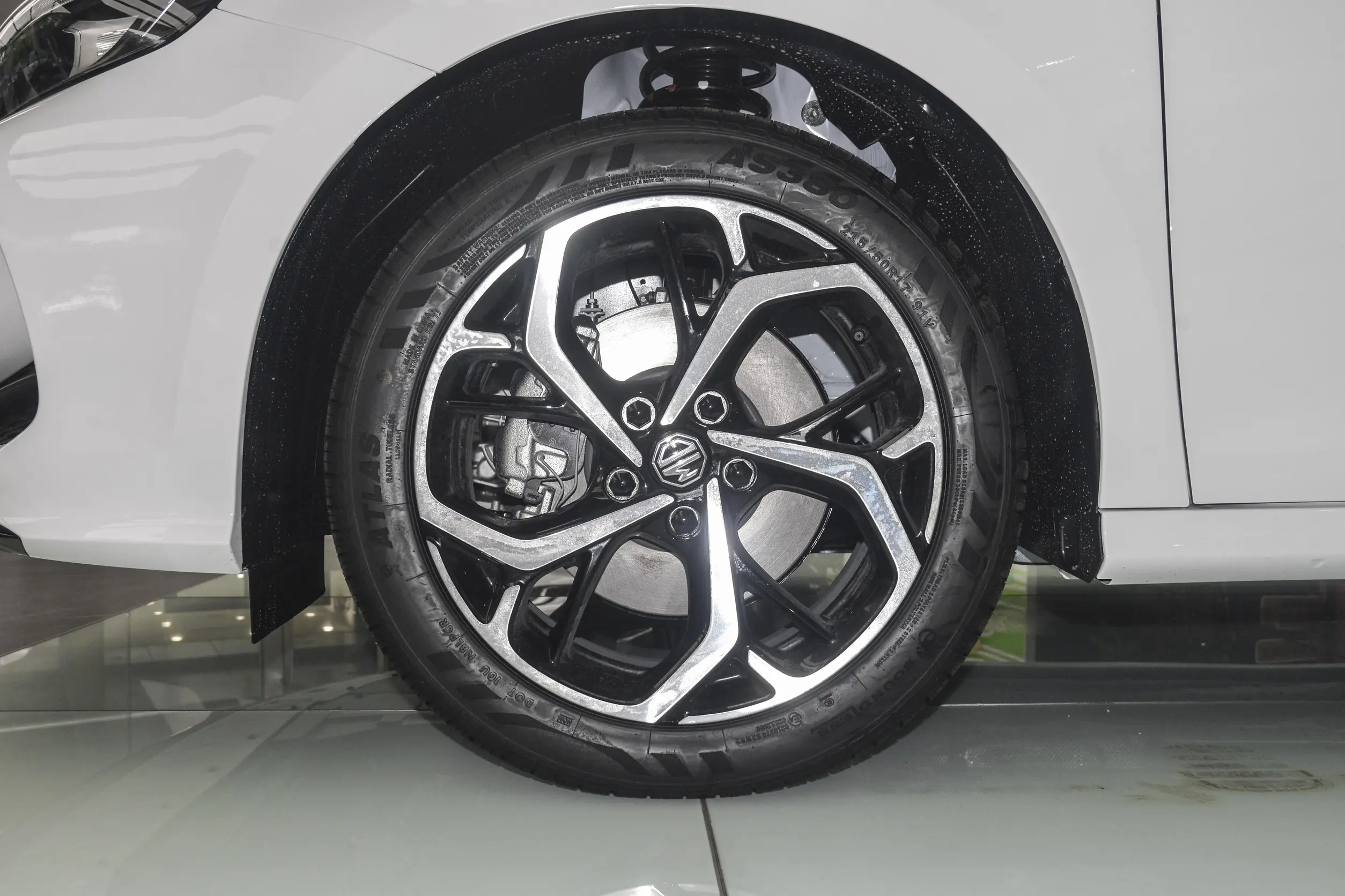 MG Motor MG5 2025 picture-2